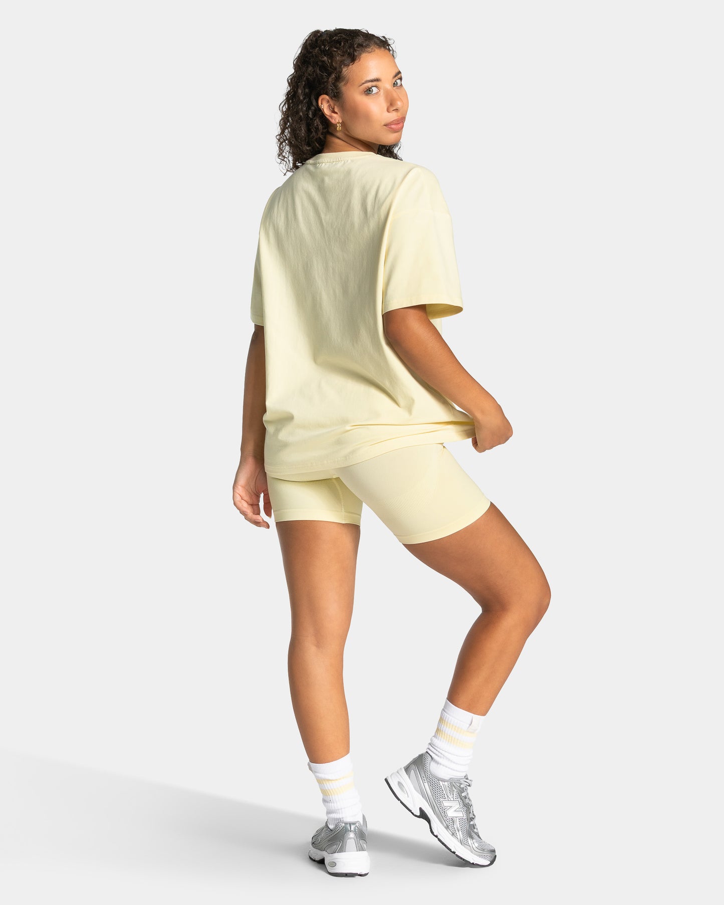 T-Shirt Lift “Butter Yellow"