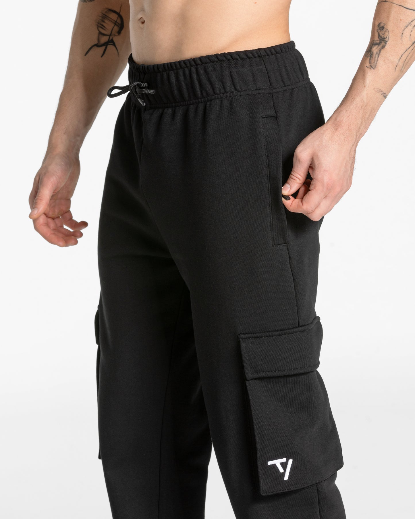 Lift Wide Leg Cargo Joggers ‘Black’