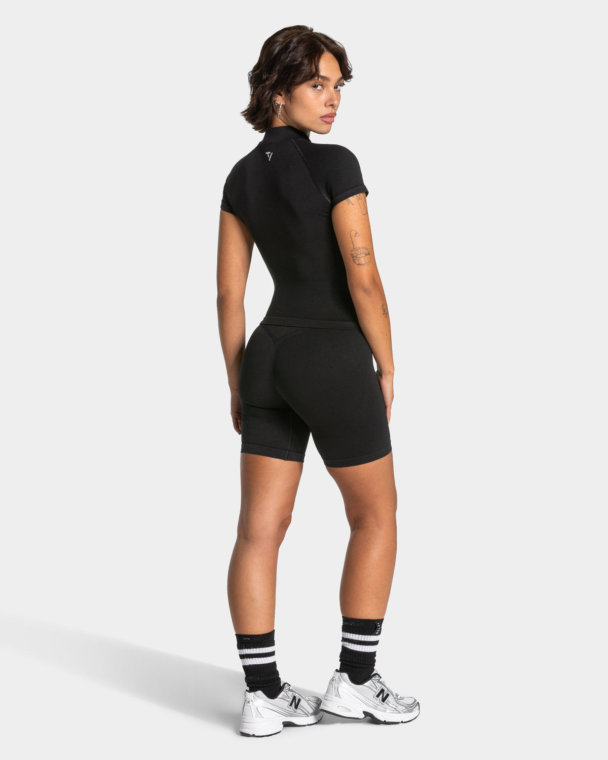 Lift Zip Shortsleeve ‘Black’