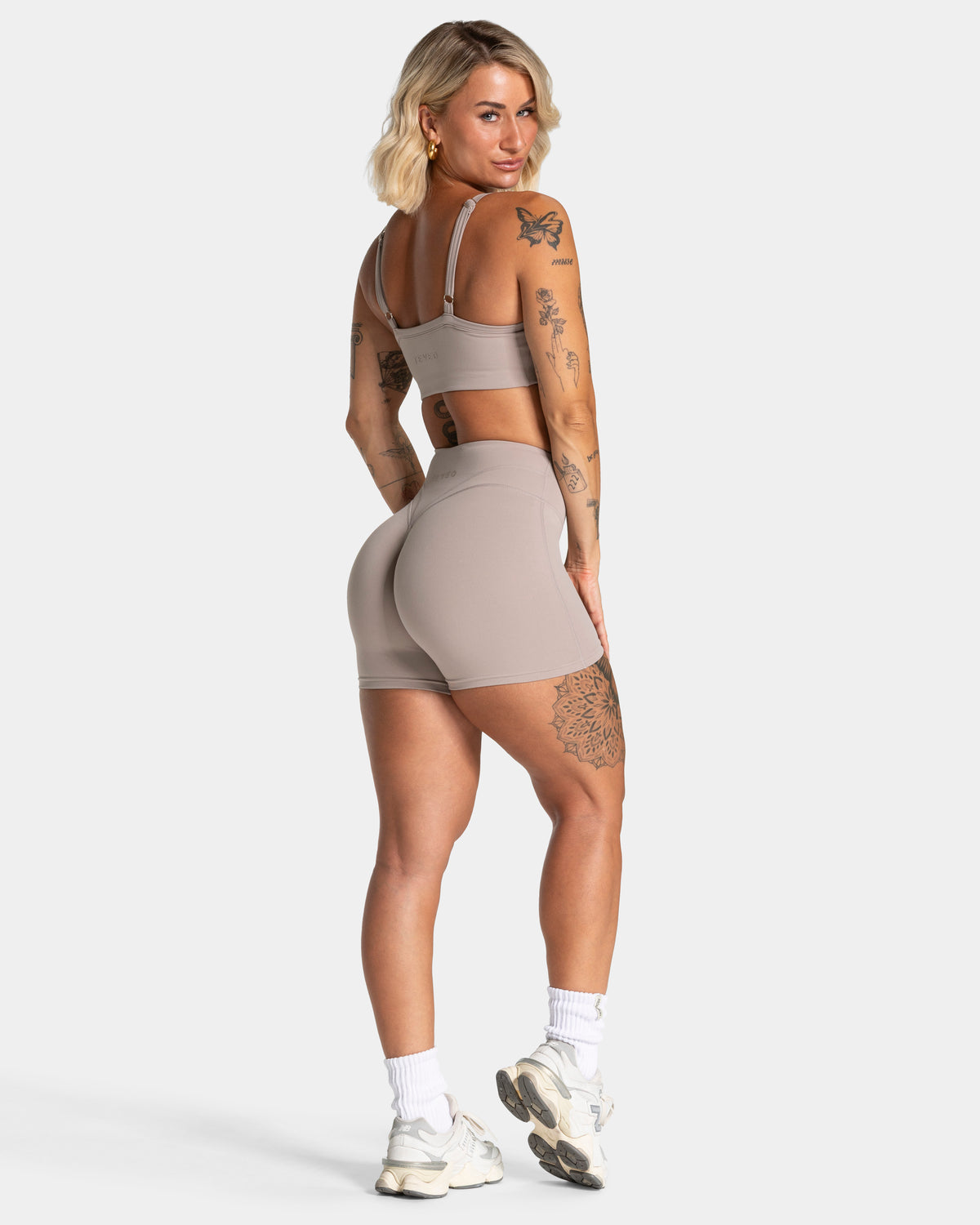 Luxmotion Sculpt Scrunch Shorts ‘Stone’