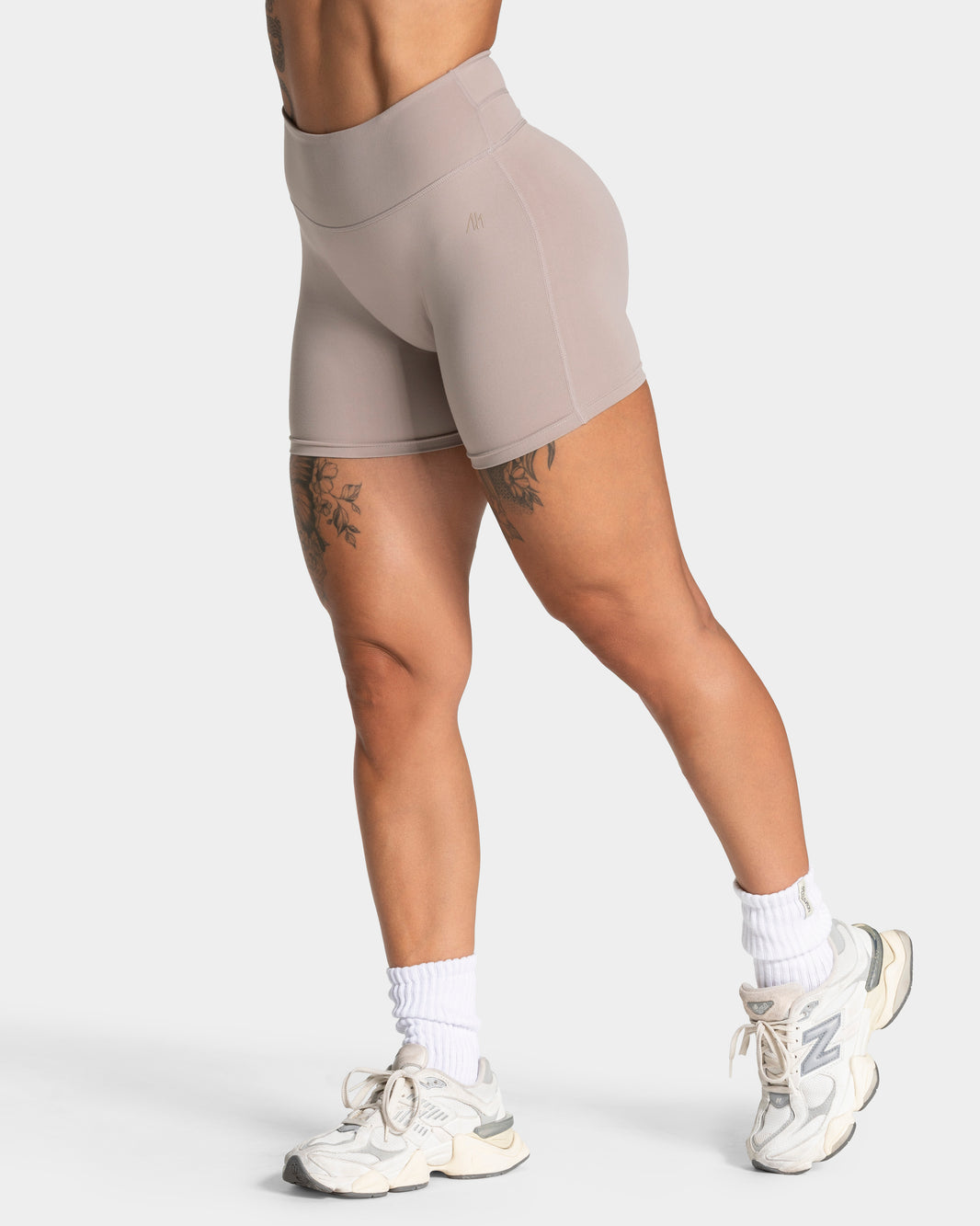 Luxmotion Sculpt Scrunch Shorts ‘Stone’