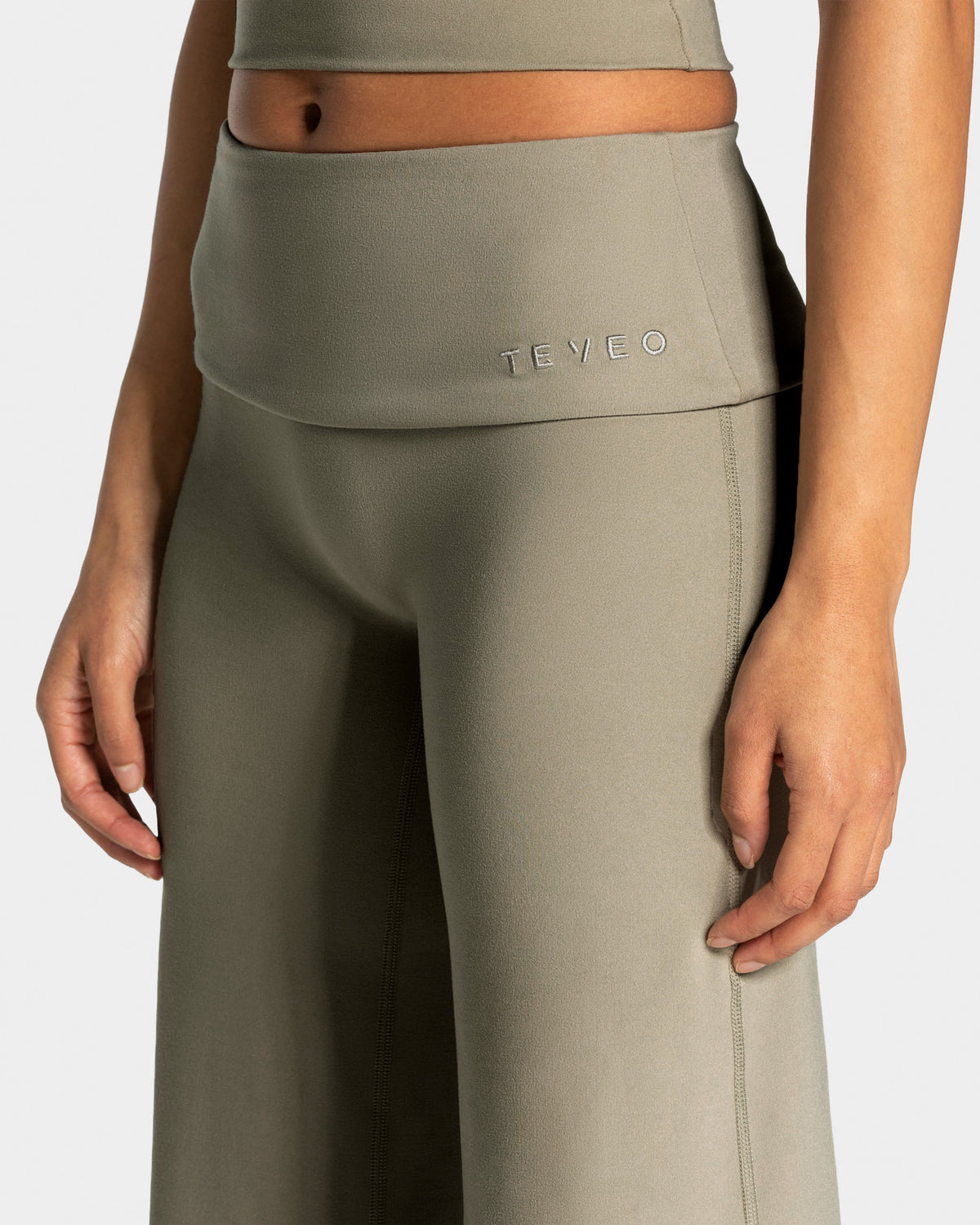 Mellow Fold Over Straight Leg Pants (Regular) ‘Khaki’