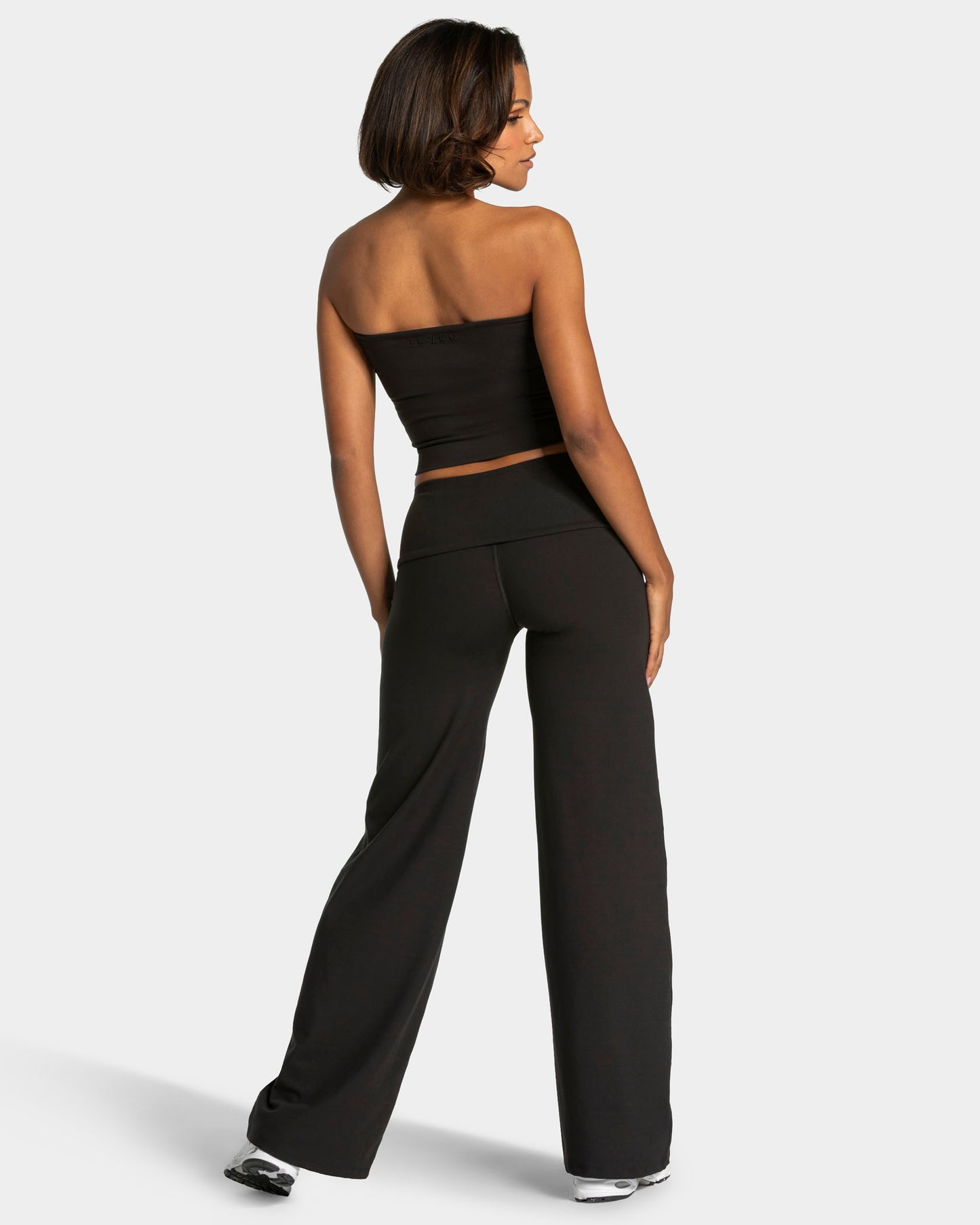 Mellow Fold Over Straight Leg Pants (Regular) ‘Black’