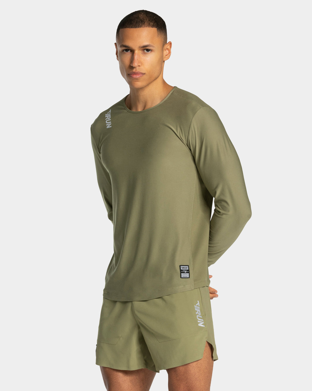 Camiseta de manga larga RUN «verde oliva»