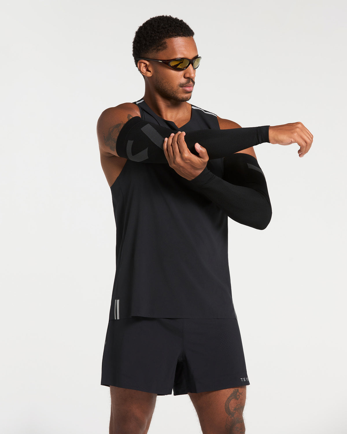 RUN RACE Arm Sleeves ‘Black’