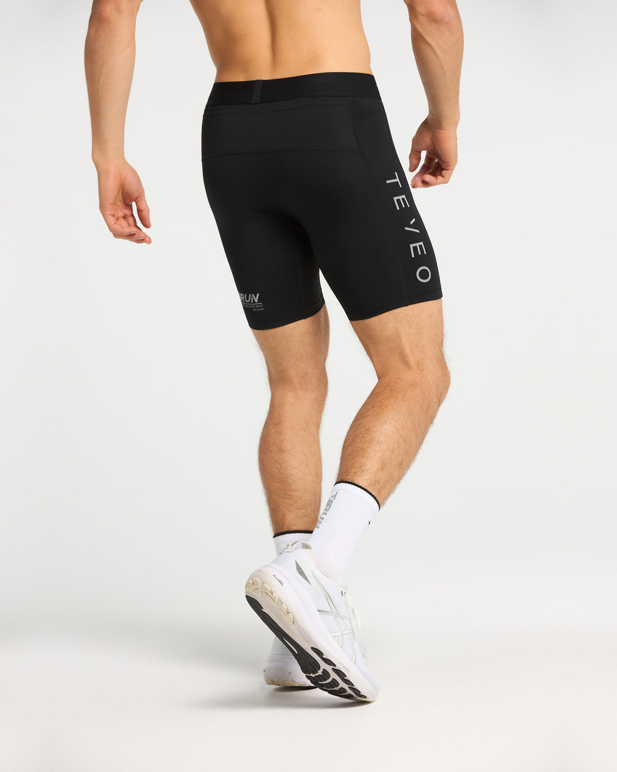 RUN RACE Half Tights ‘Black’