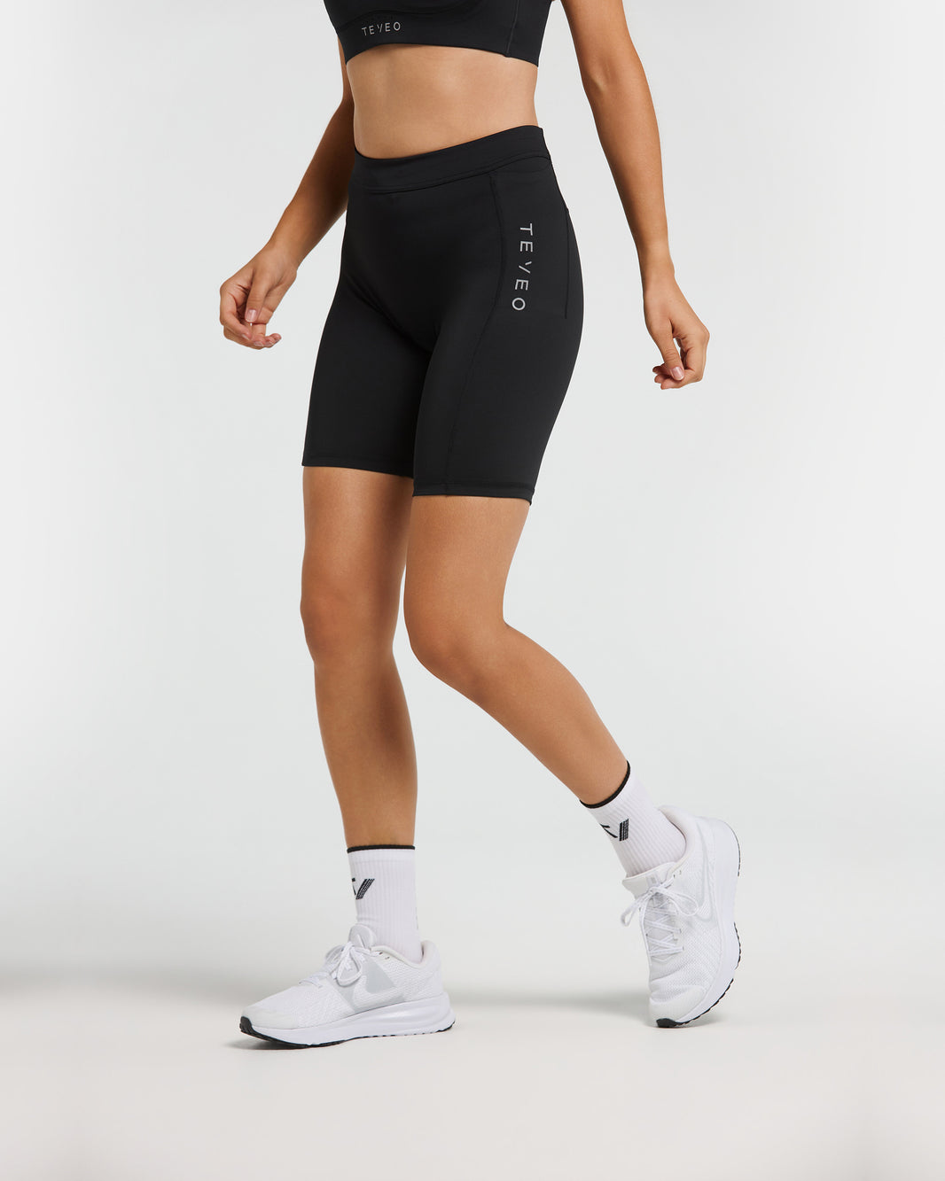 RUN RACE Shorts 8 Inch ‘Black’