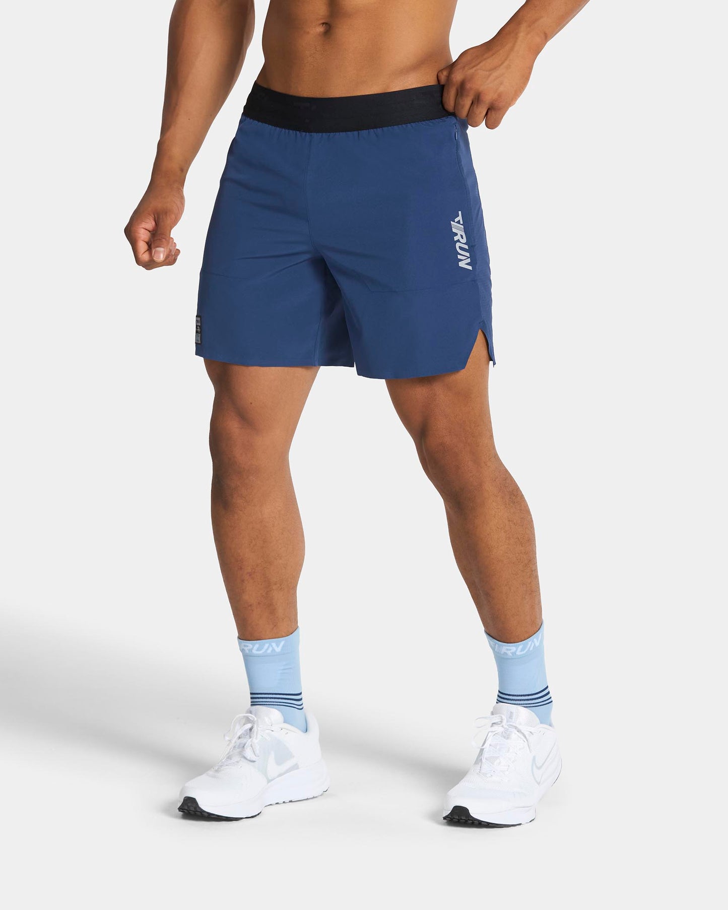 RUN Shorts 7 Inch "Dunkelblau"