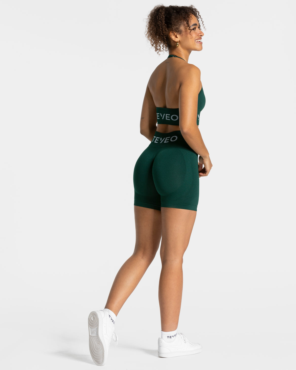 Signature Covert Scrunch Shorts ‘Dark green’