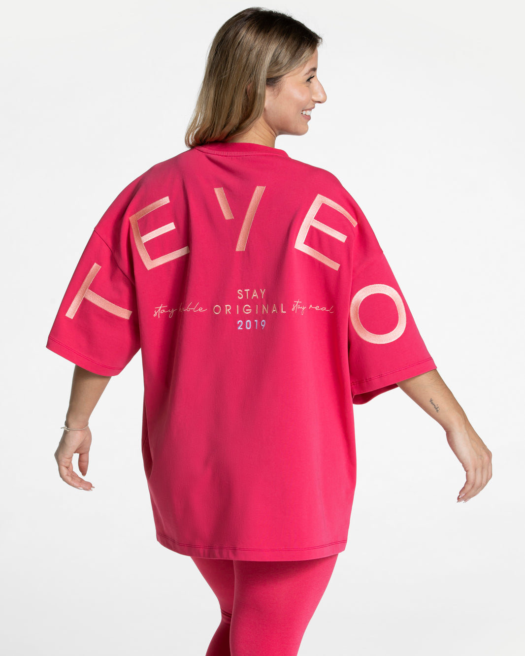 T-shirt Signature oversize „Jagodowy”