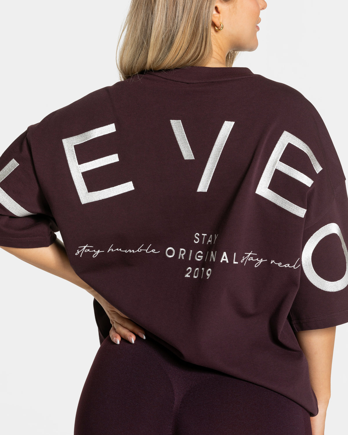 T-shirt Signature Oversized “Merlot”