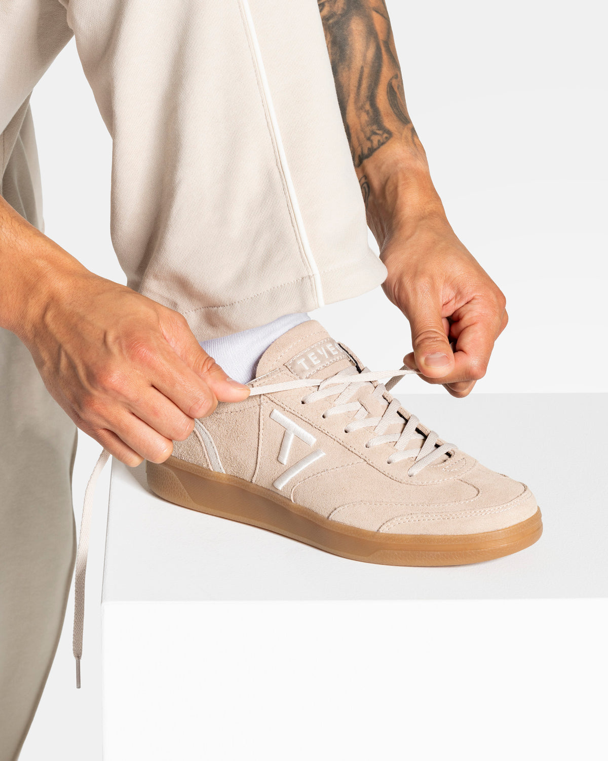 Classic Sneakers Men ‘Cream-Off-White’