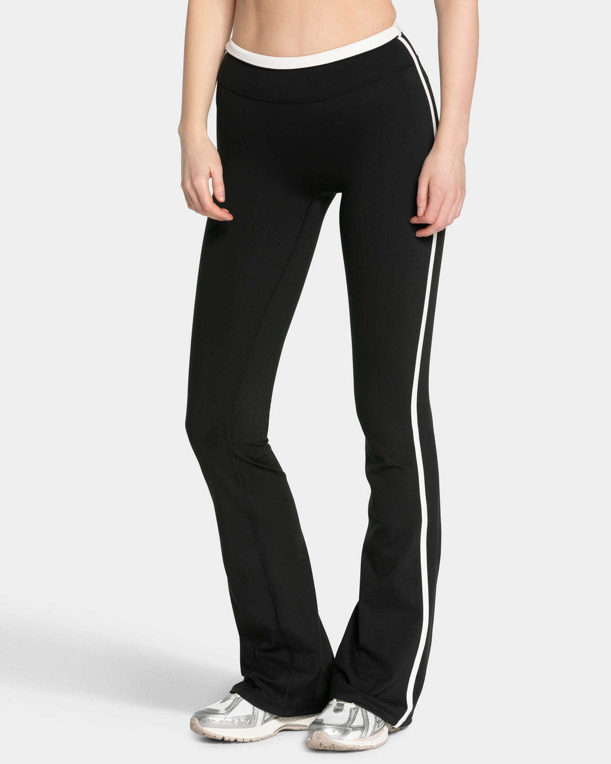 Legging évasé à coupe longue Soft « Noir »