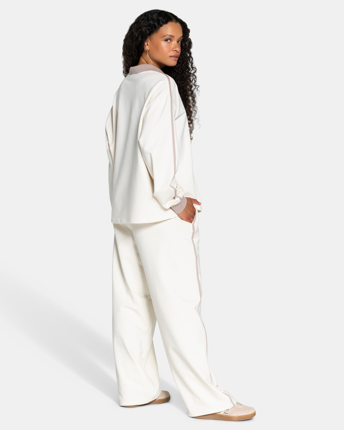 Soft Wide Leg Joggers – Regular ‘Off-White’