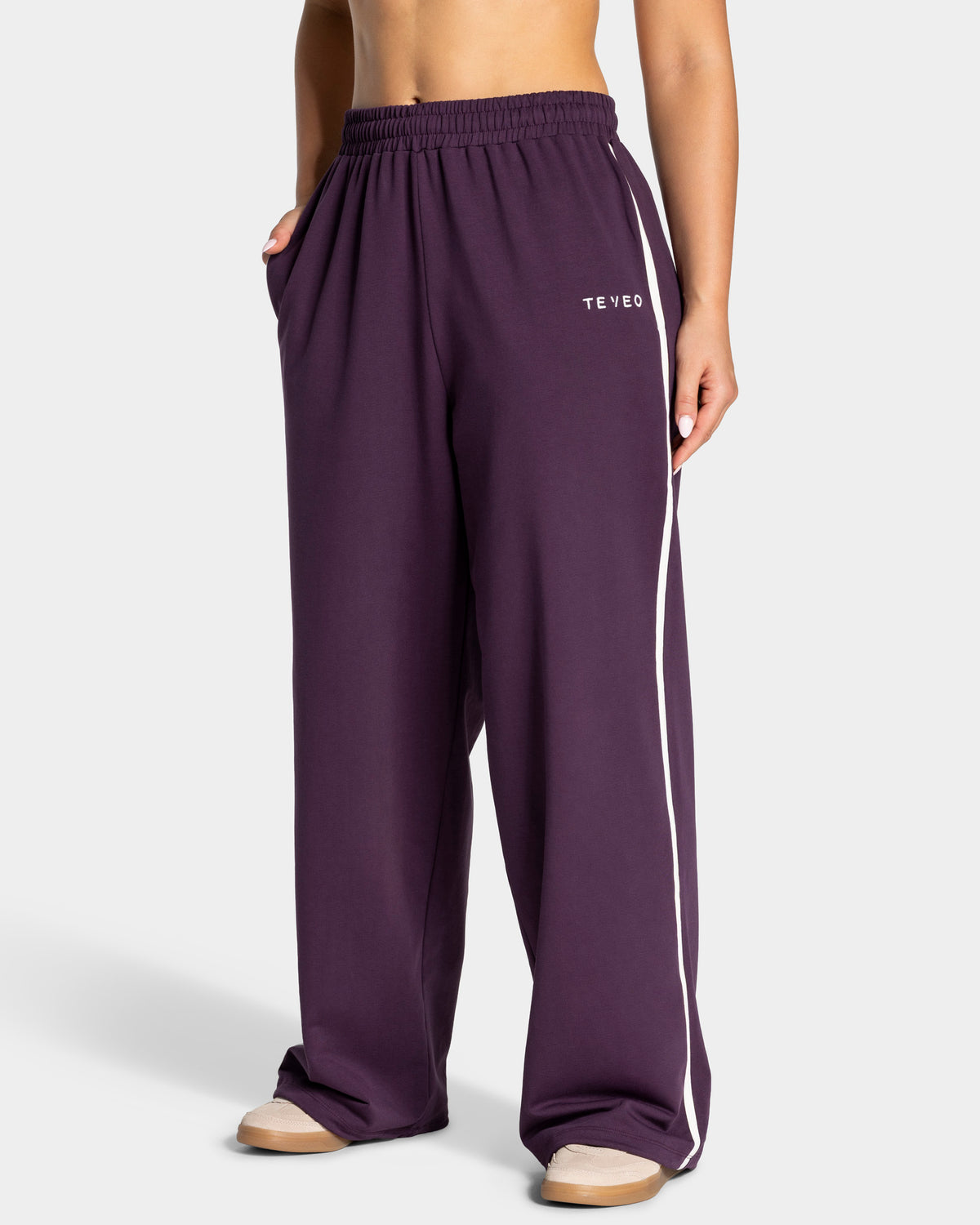 Soft Wide Leg Joggers – Regular ‘Blackberry’