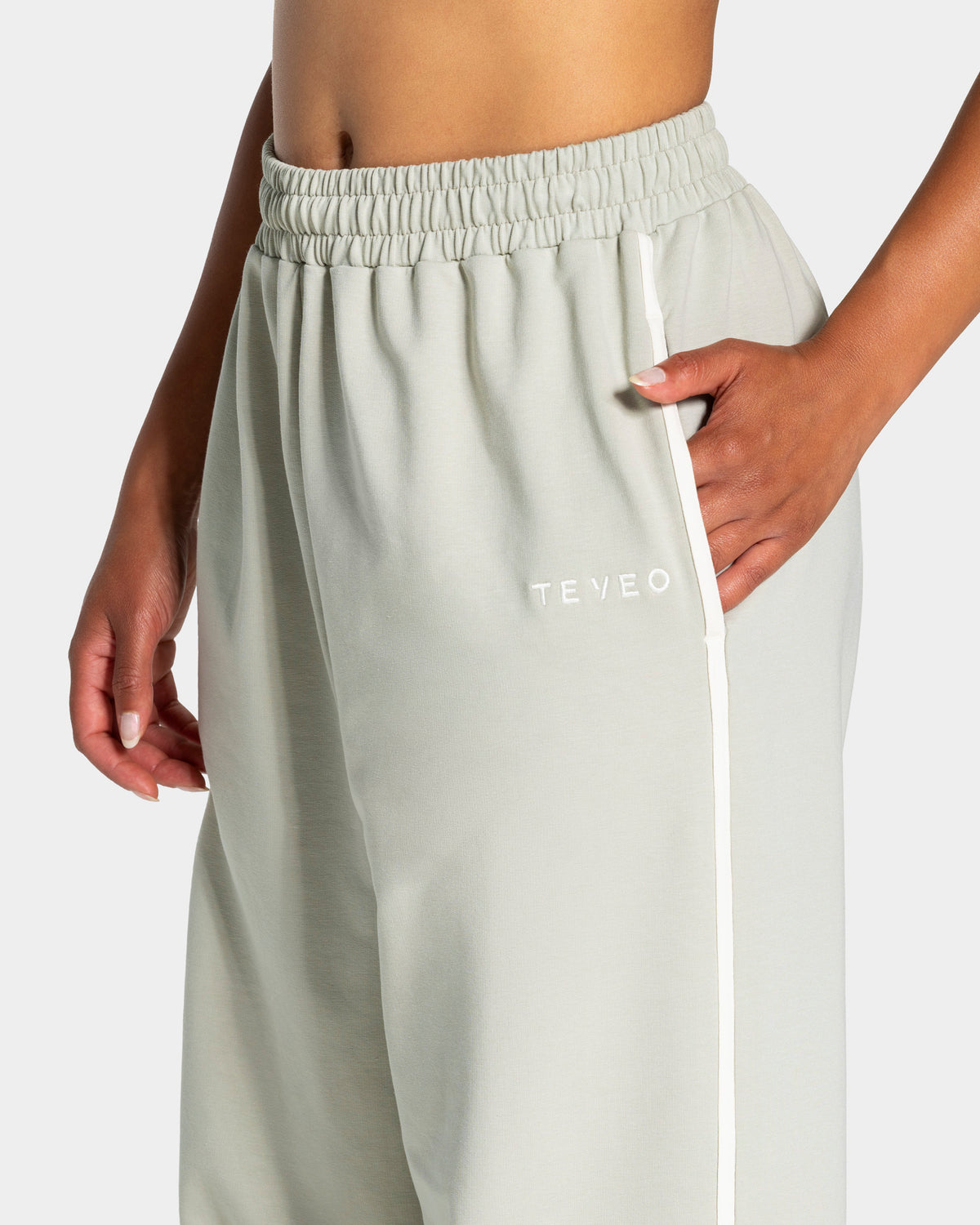 Soft Wide Leg Joggers – Regular ‘Pistachio’