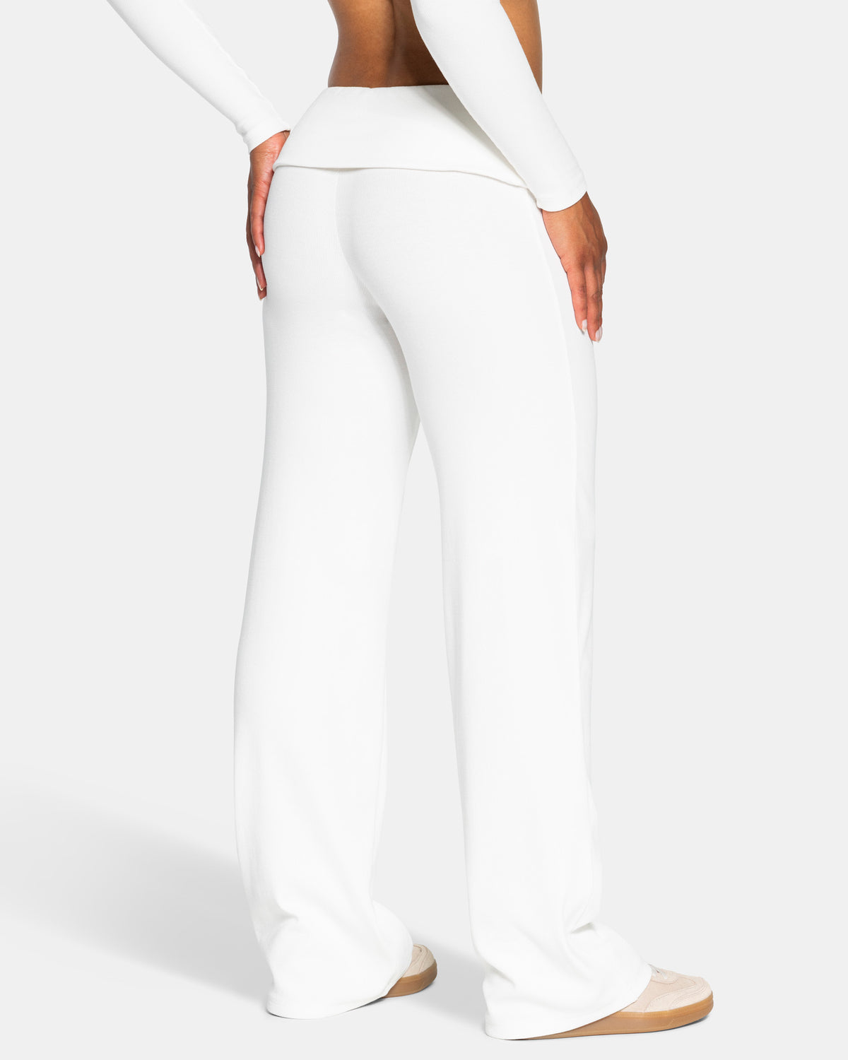 Pantalon côtelé à jambe droite longue Soft Foldover « blanc cassé »