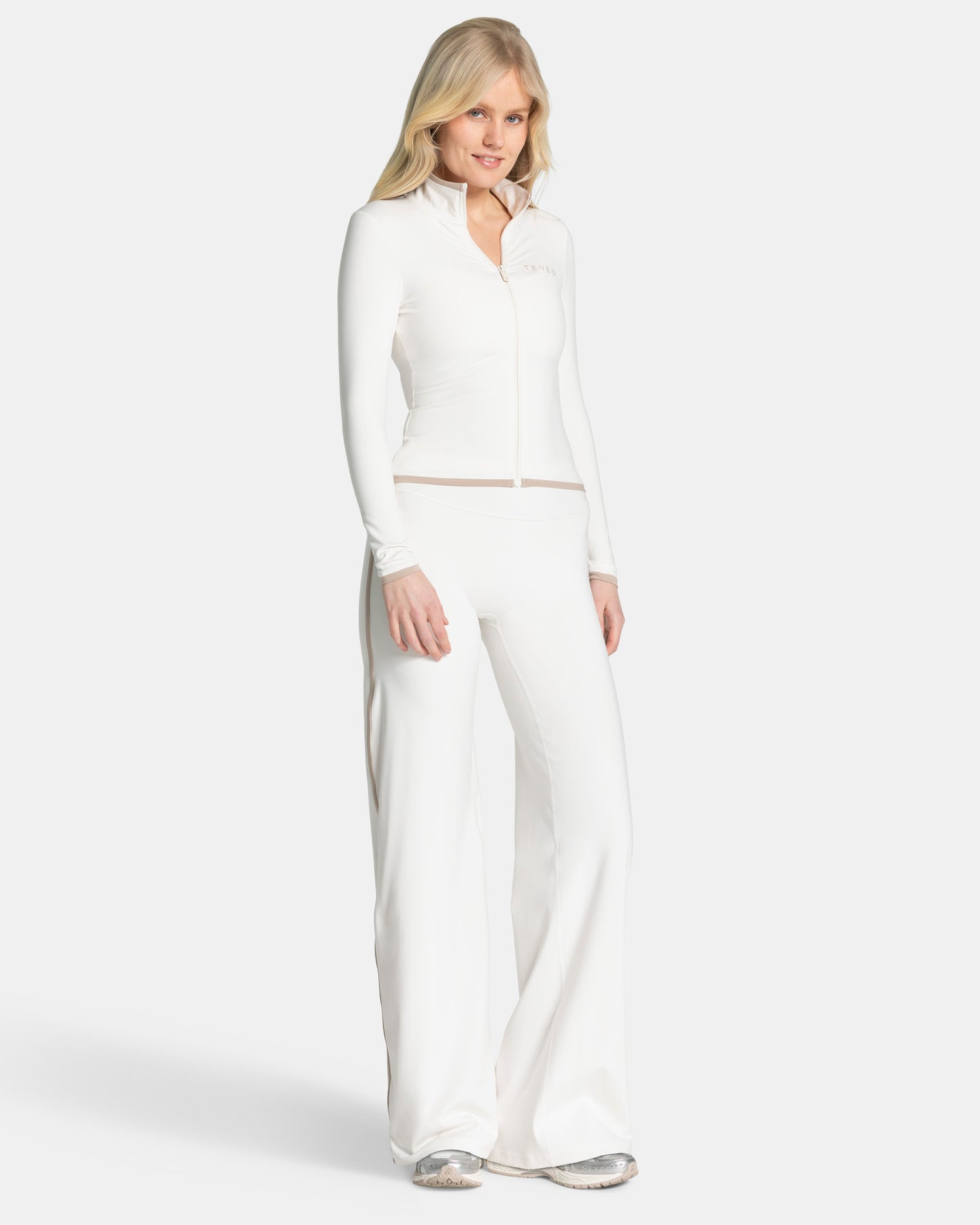 Soft Shaping Zip Jacket ‘Off White’