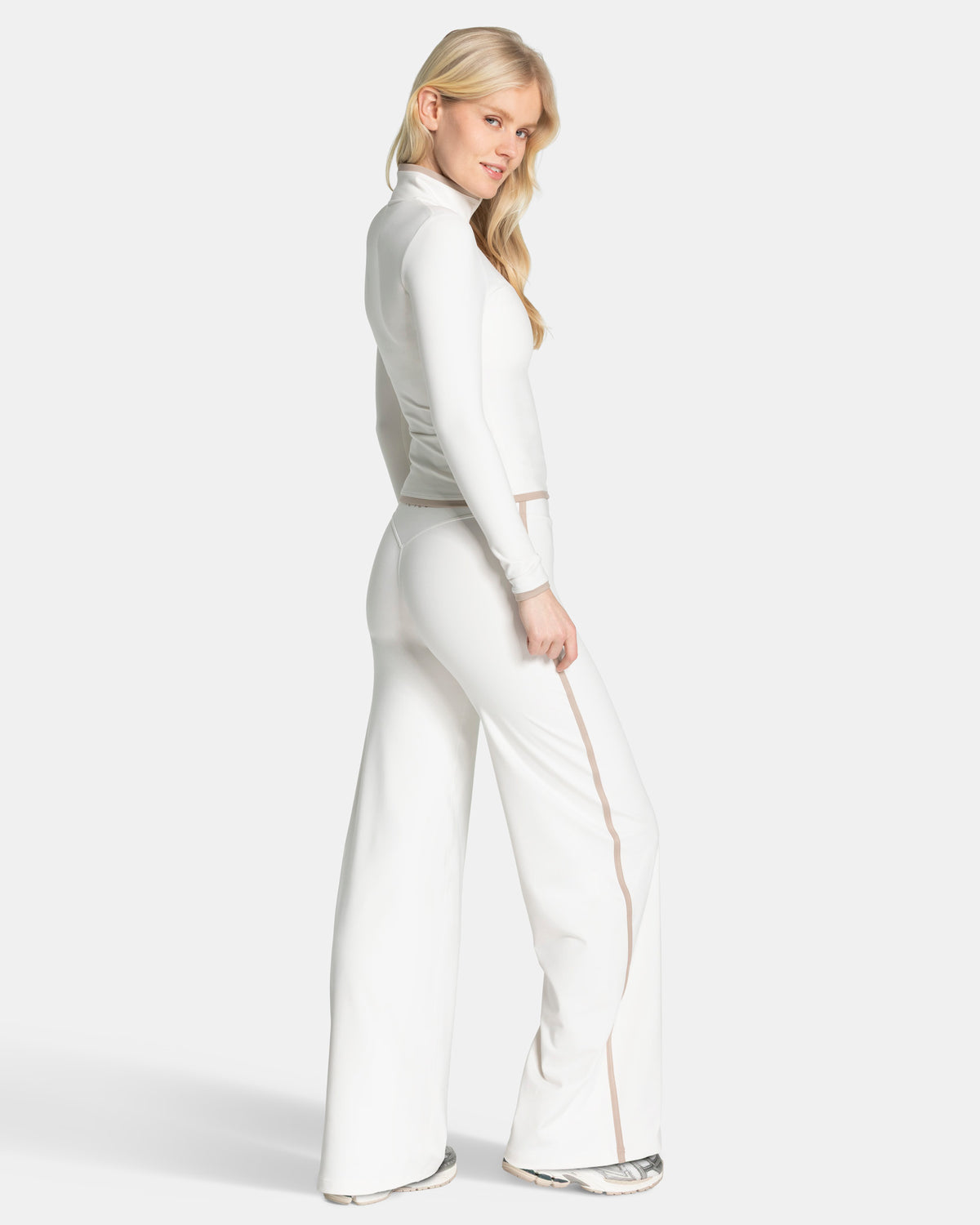 Soft Shaping Zip Jacket ‘Off White’