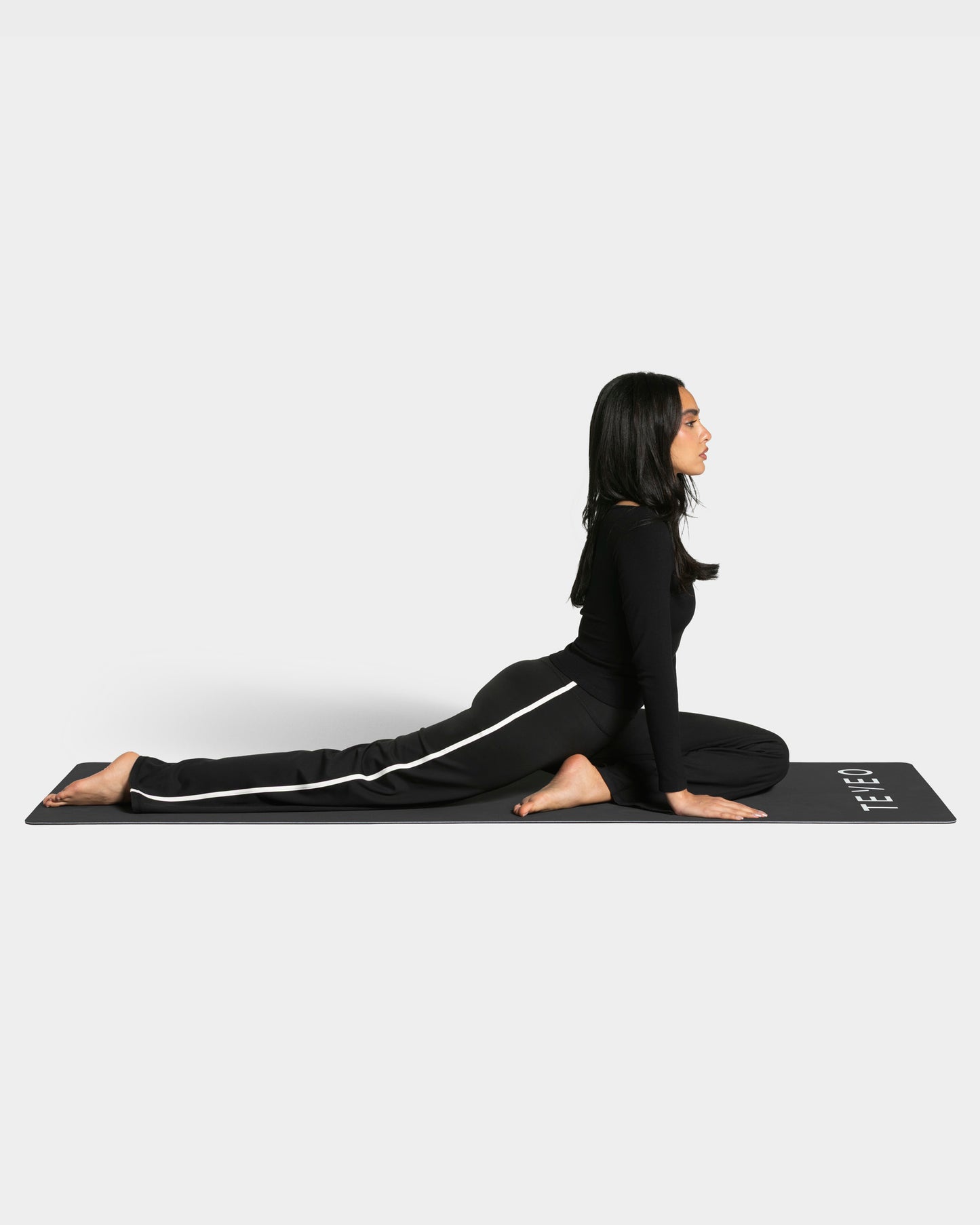 Soft Straight Leg Pants – Regular ‘Black’