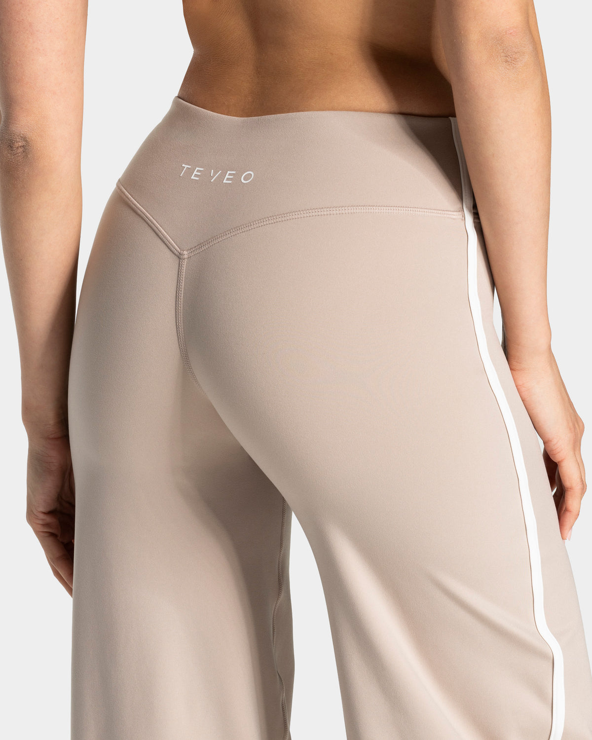 Pantalones Soft Straight Leg Tall «Cappuccino»