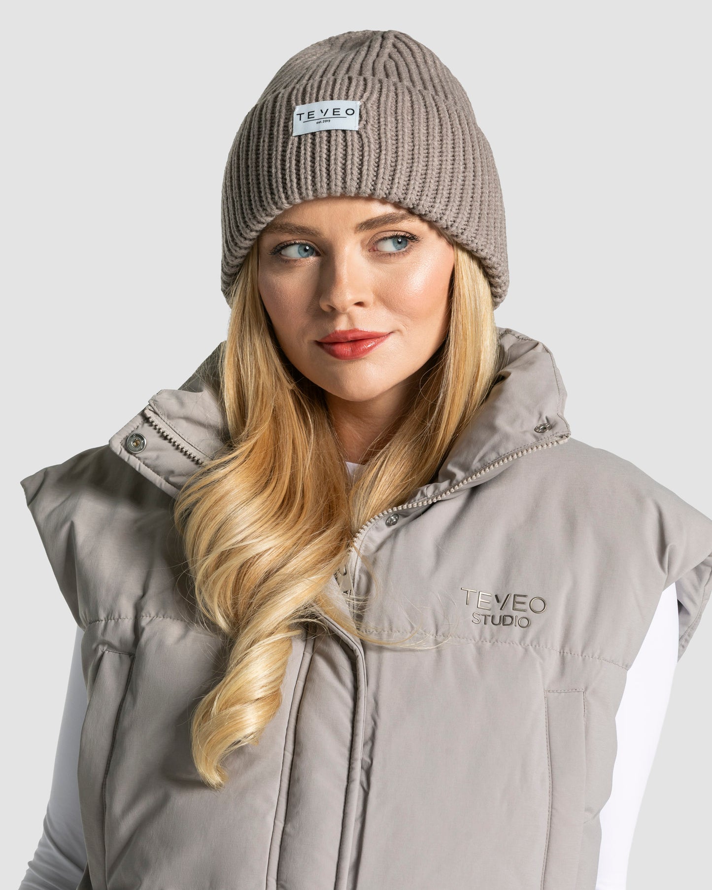 Studio Beanie ‘Smoke’