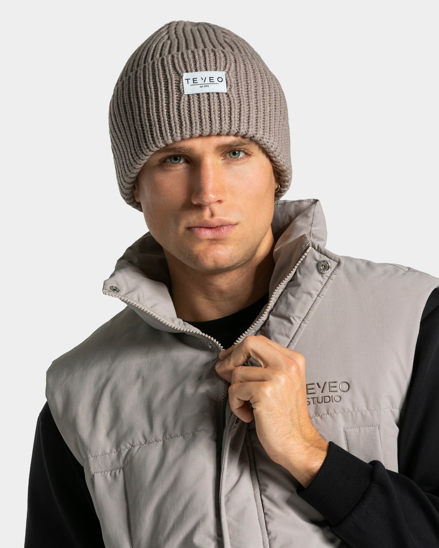 Studio Beanie ‘Smoke’