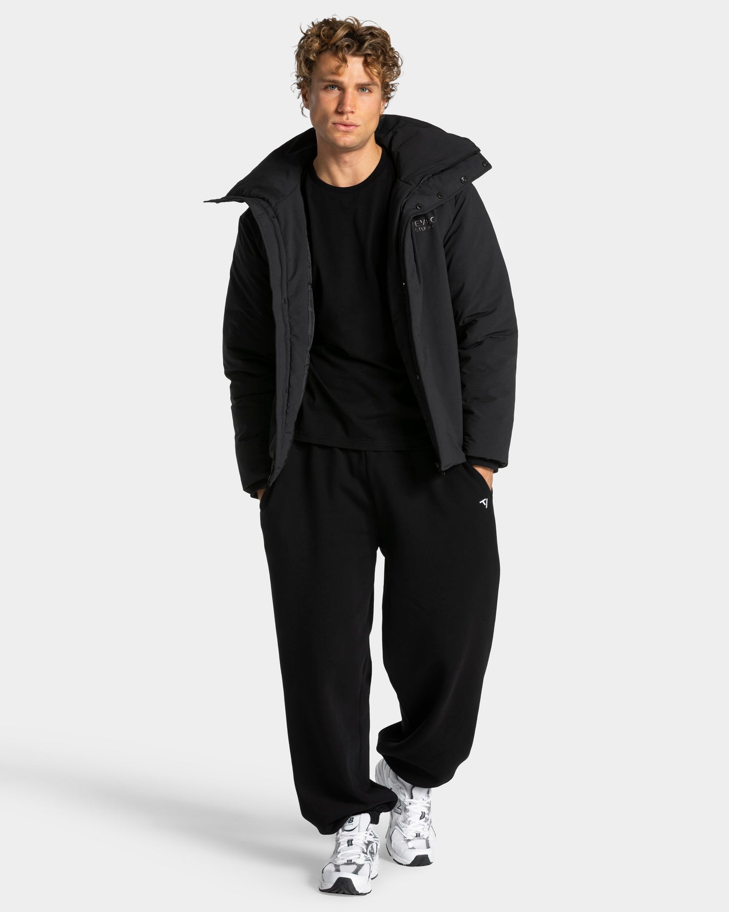 Studio Puffer Jacket ‘Black’