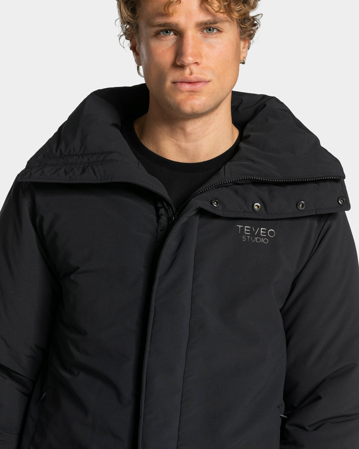 Studio Puffer Jacke "Schwarz"
