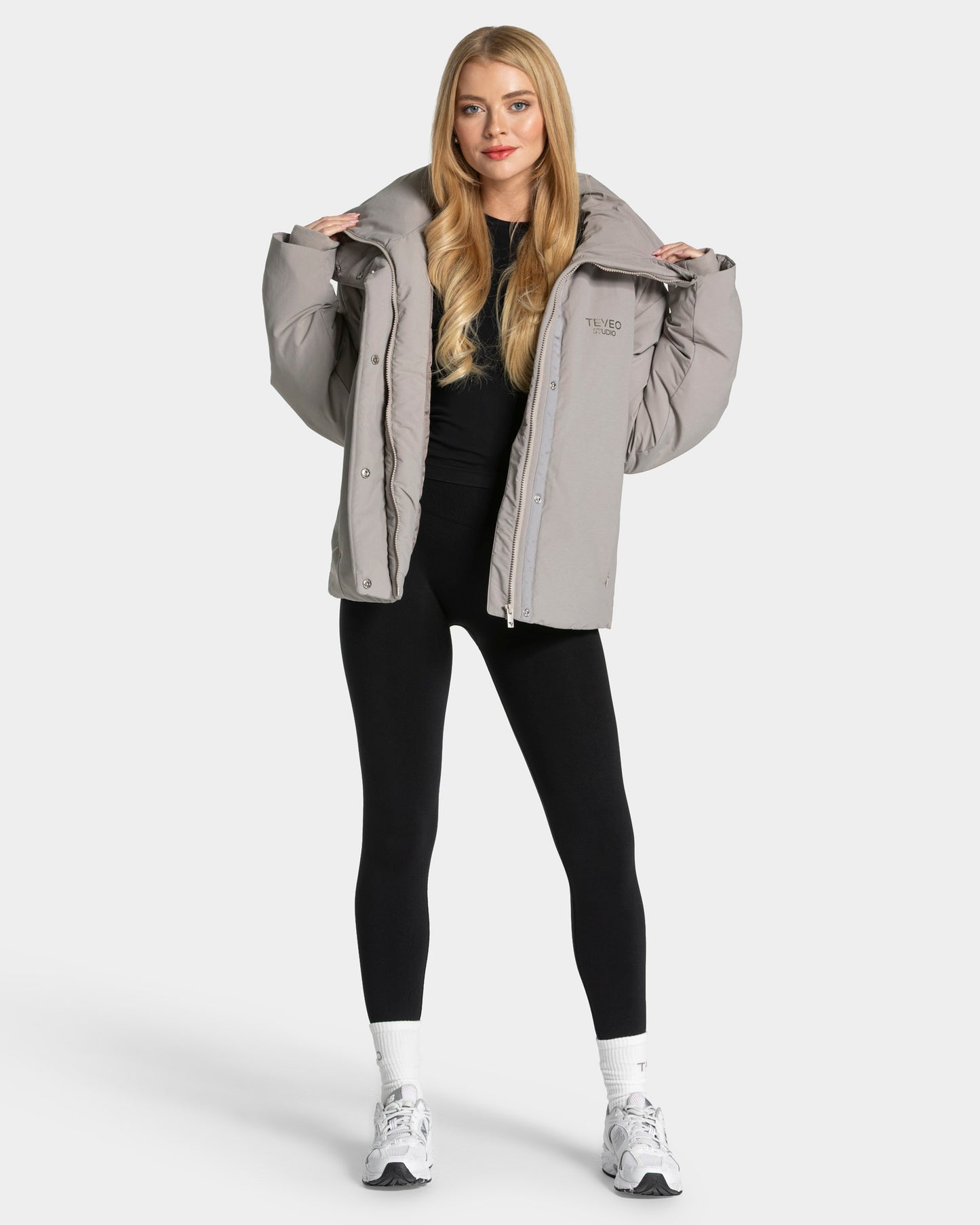 Studio Puffer Jacket ‘Smoke’