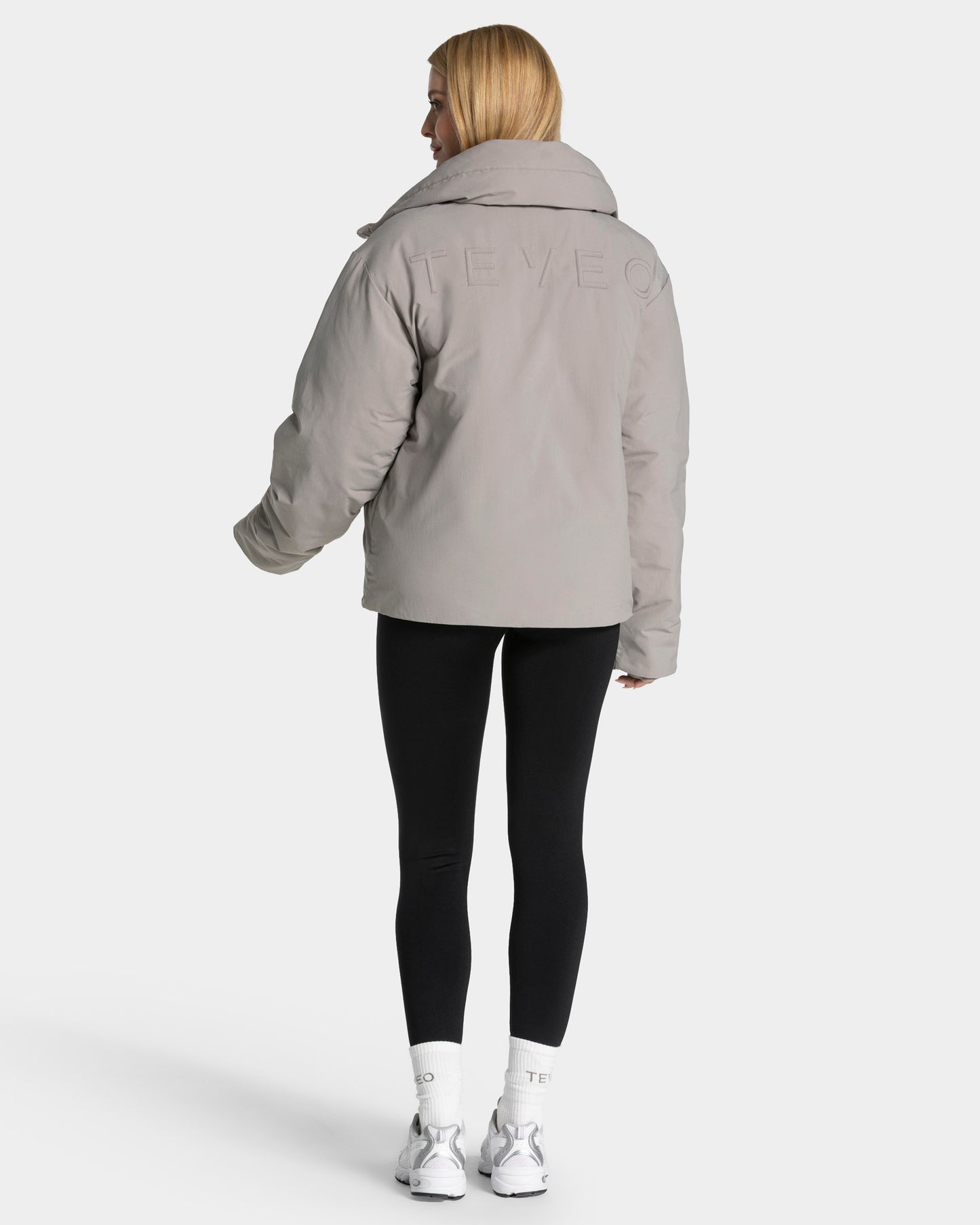 Studio Puffer Jacket ‘Smoke’