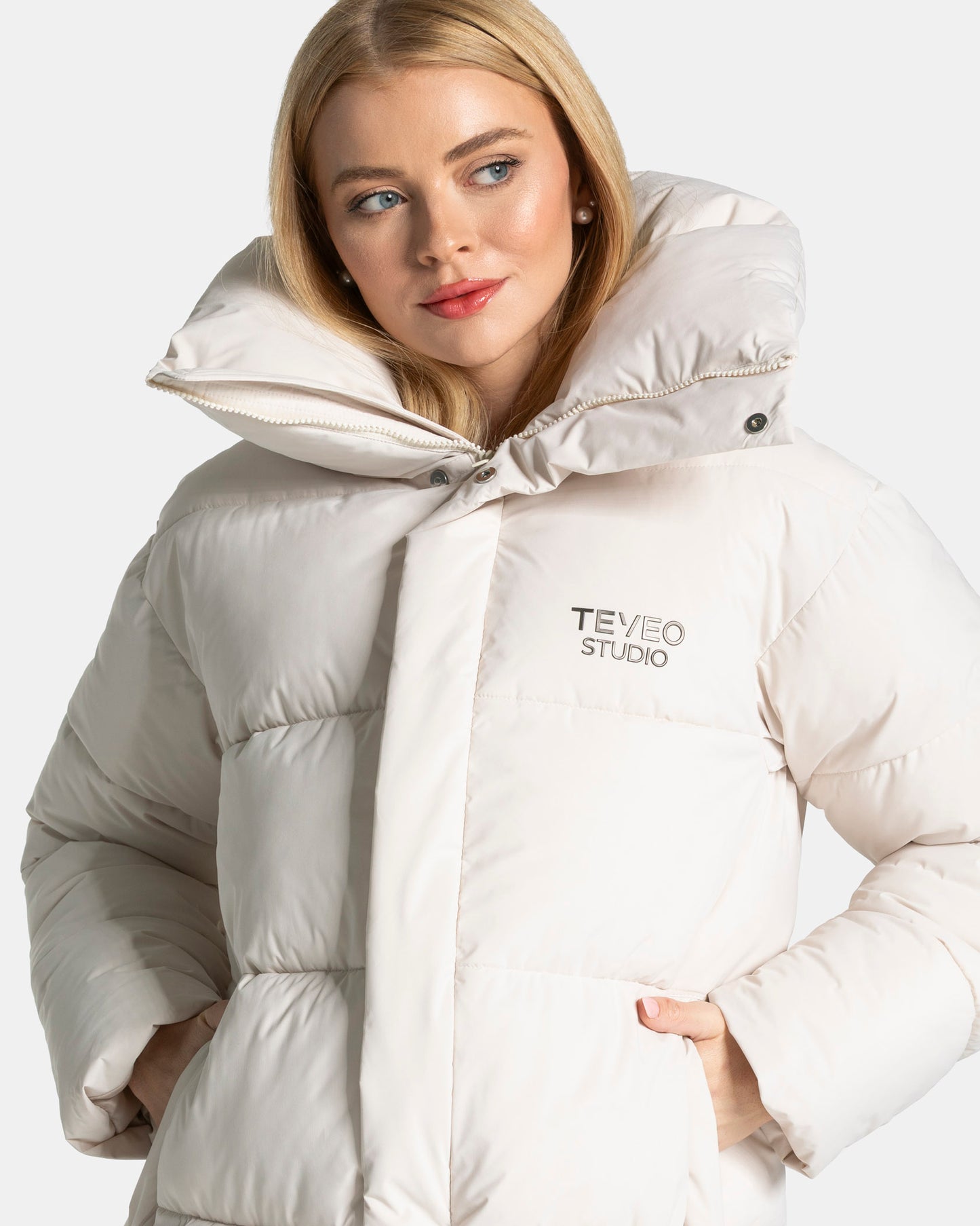 Studio Puffer Coat ‘Cream’