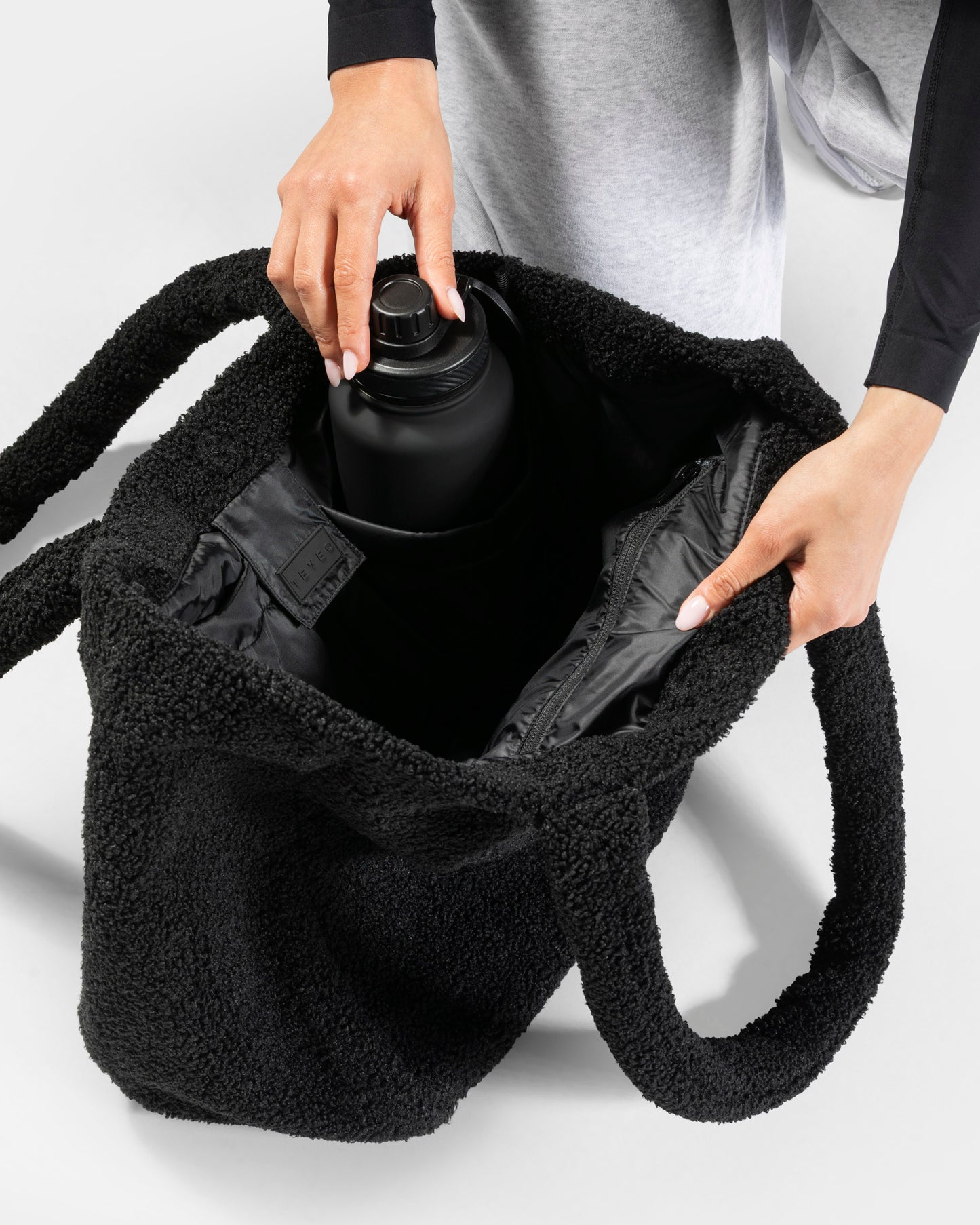 Studio Teddy Bag ‘Black’