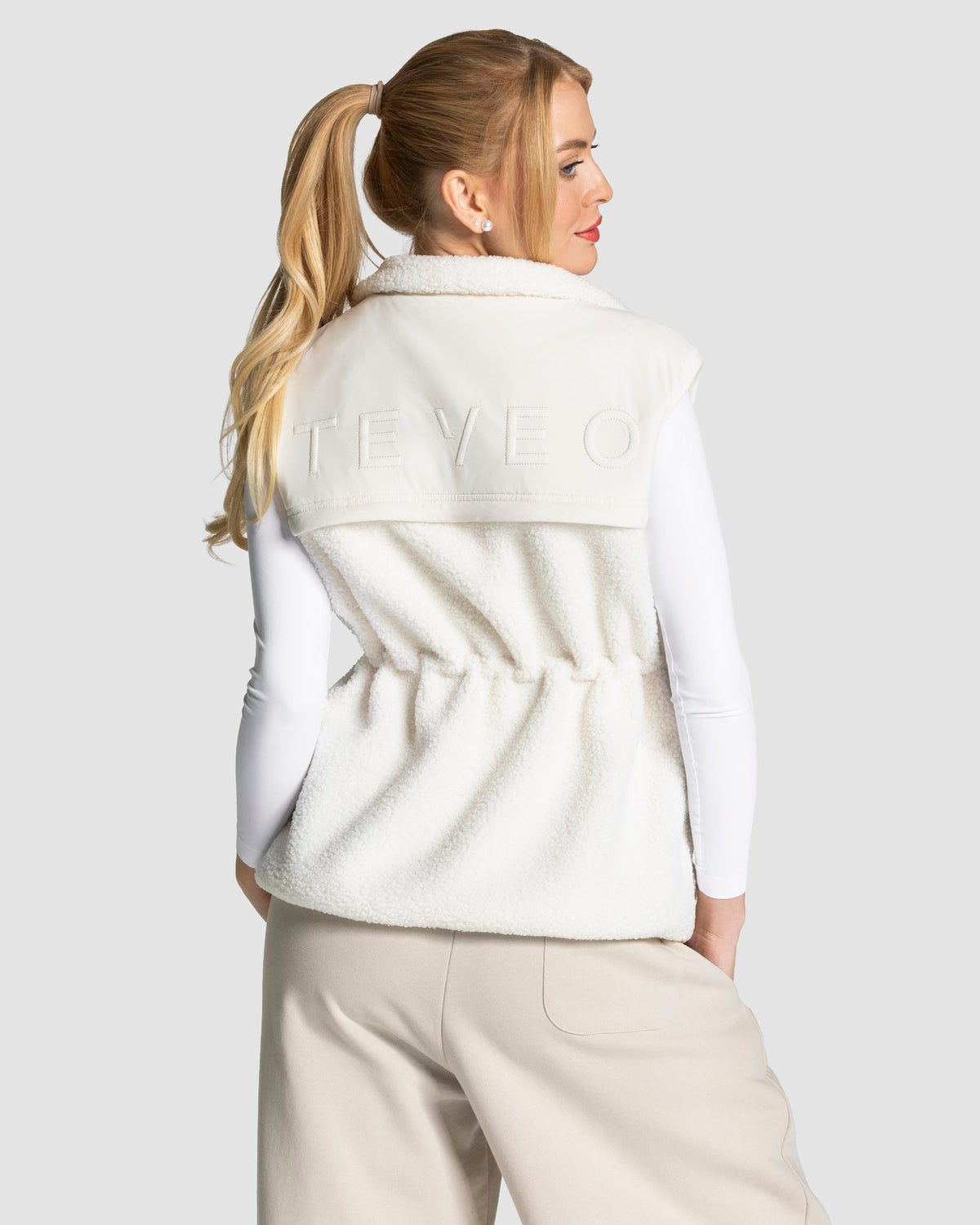 Studio Teddy Vest ‘Cream’