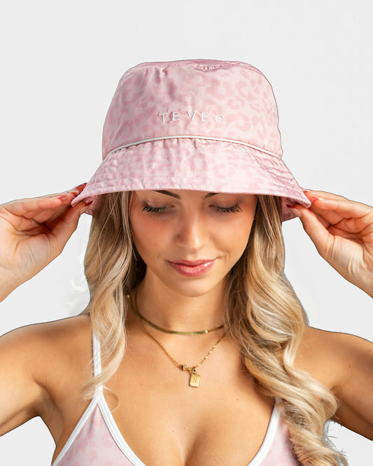 Contrastline Bucket Hat ‘Light Pink Leopard’