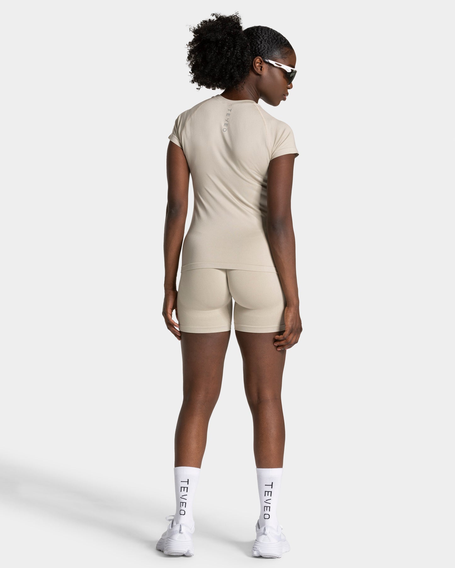 END Running Sculpt Scrunch Shorts ‘Latte’