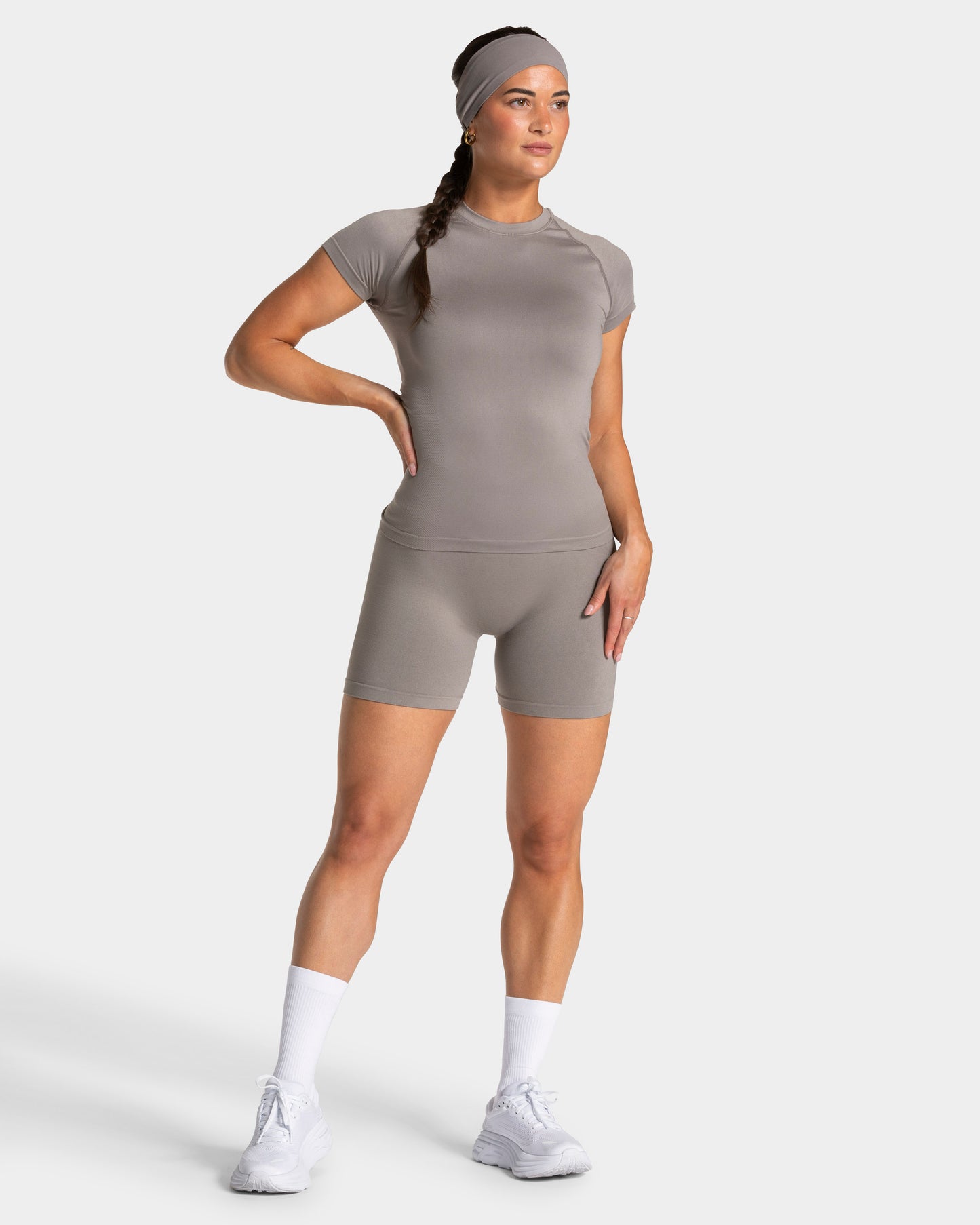 END Running Sculpt Scrunch Shorts ‘Smoke’
