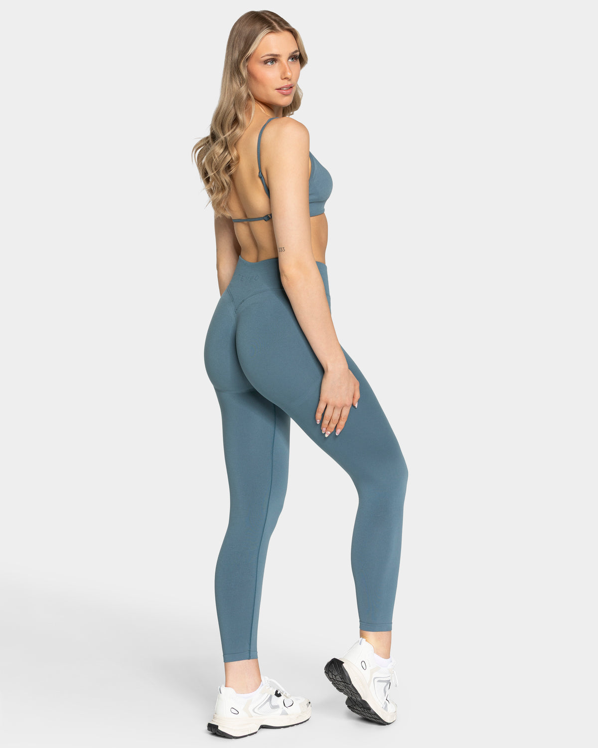 Femme Backless Bra ‘Teal’