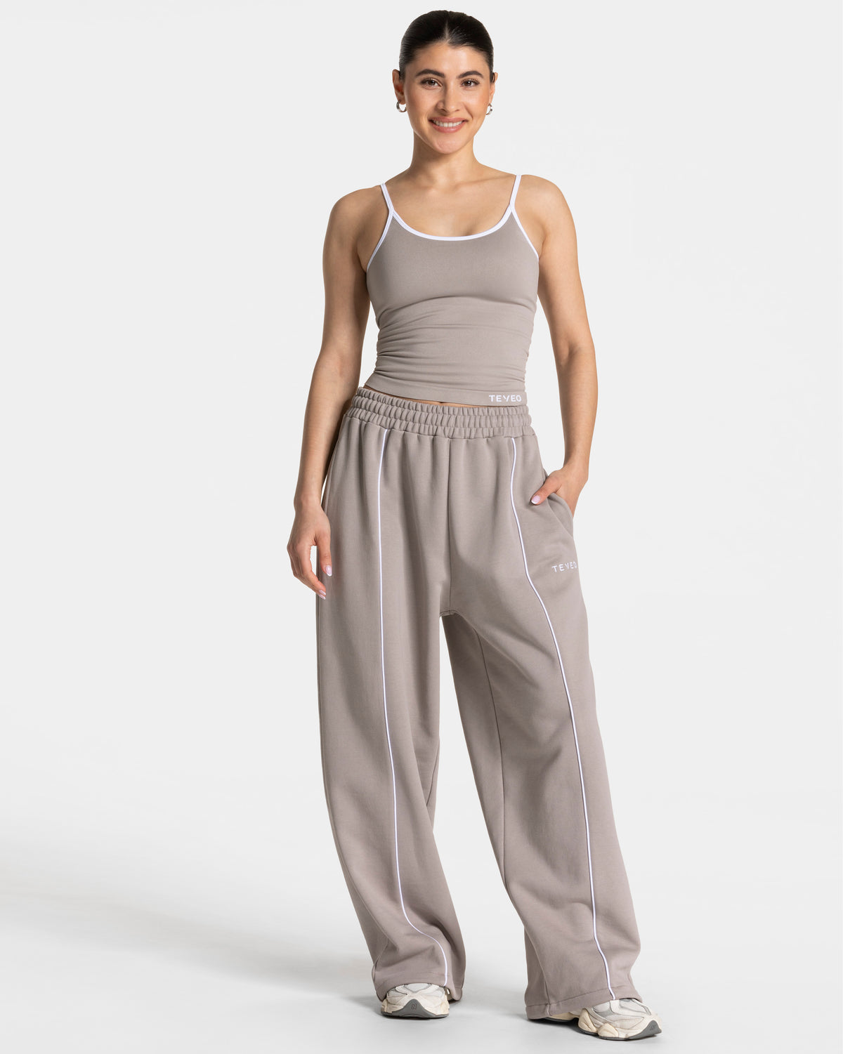 Contrastline Cami Top ‘Stone’