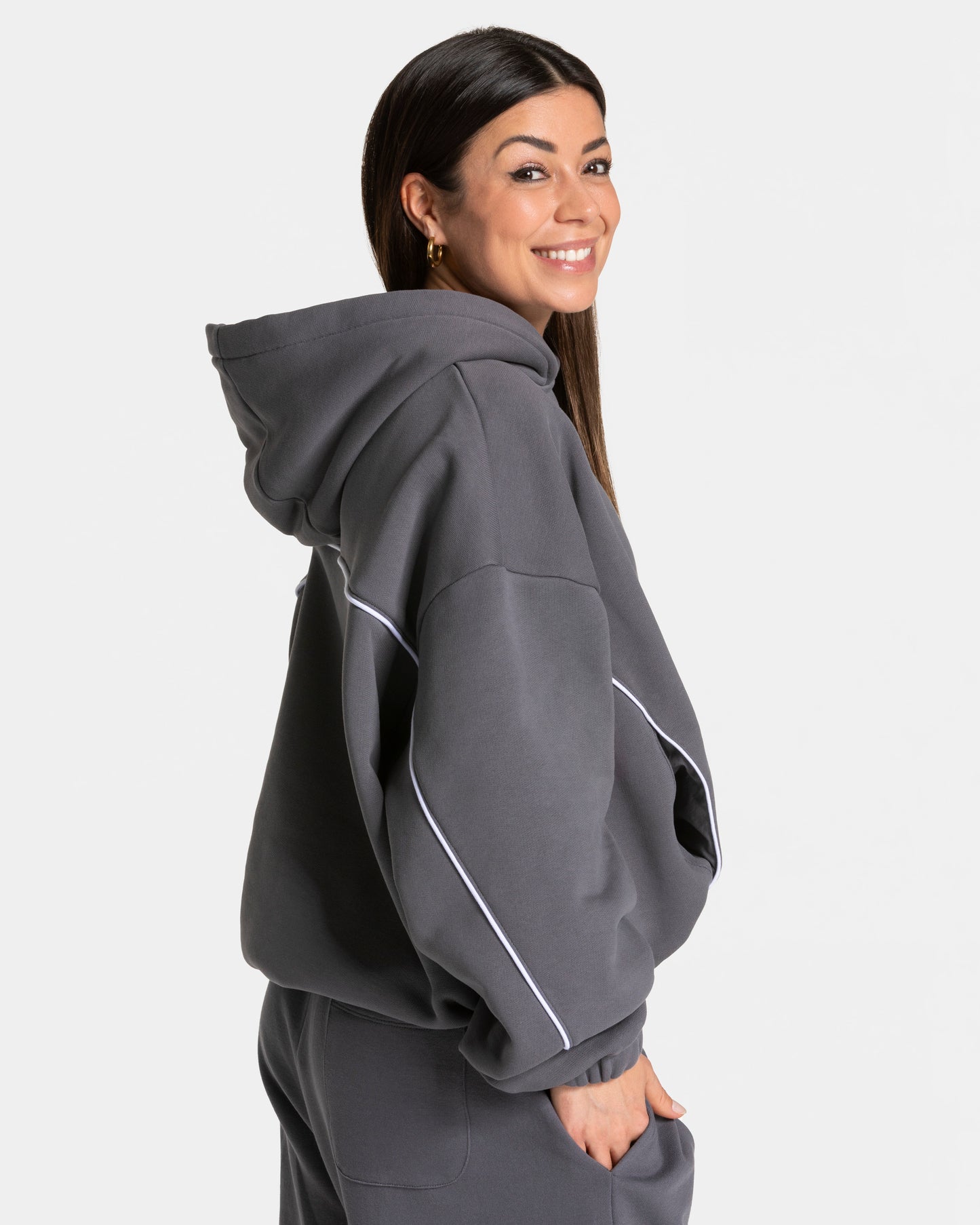Contrastline Hooded Sweater ‘Graphite’