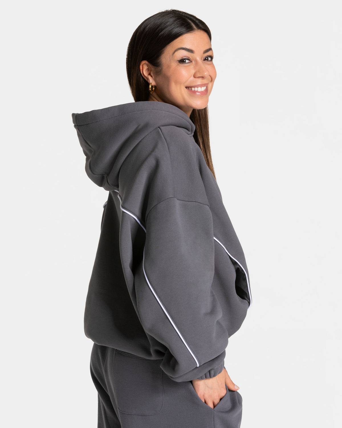 Contrastline Hooded Sweater ‘Graphite’