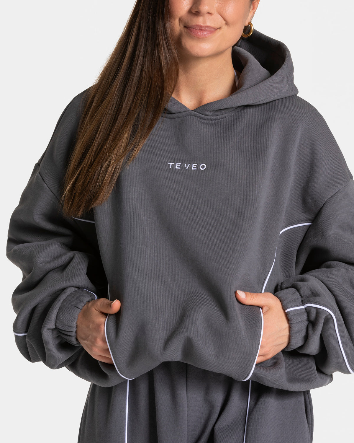 Contrastline Hooded Sweater ‘Graphite’