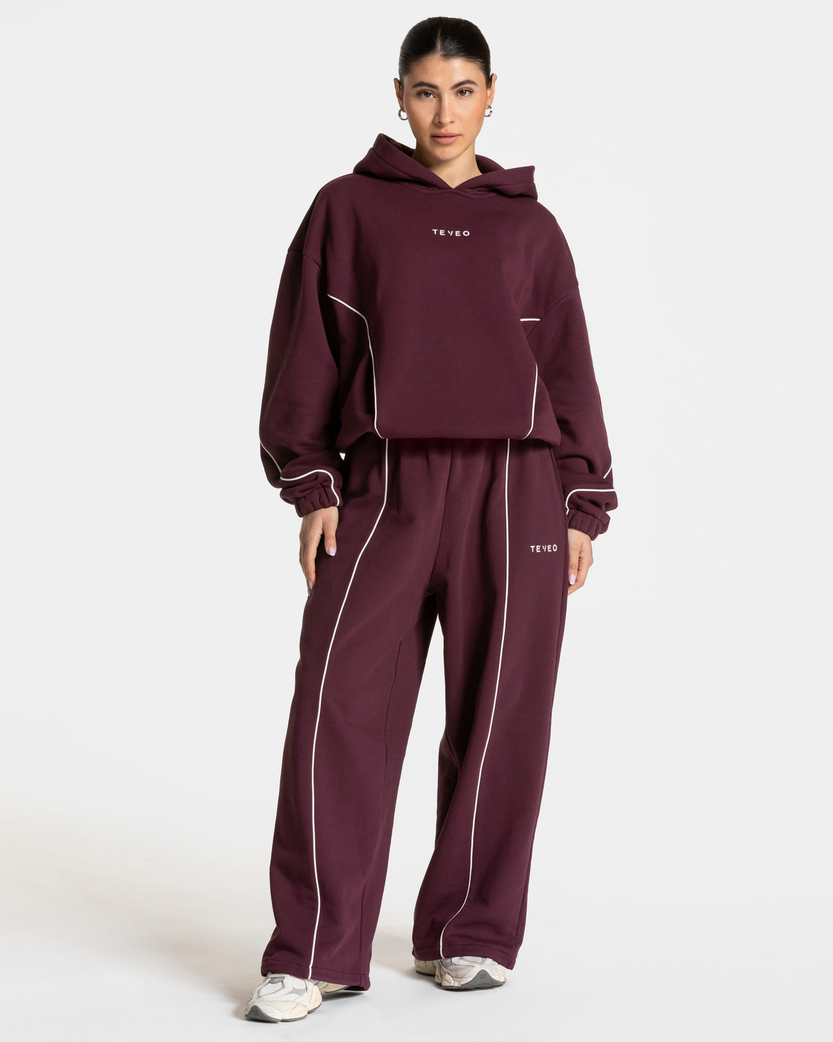 Contrastline Hooded Sweater ‘Plum’