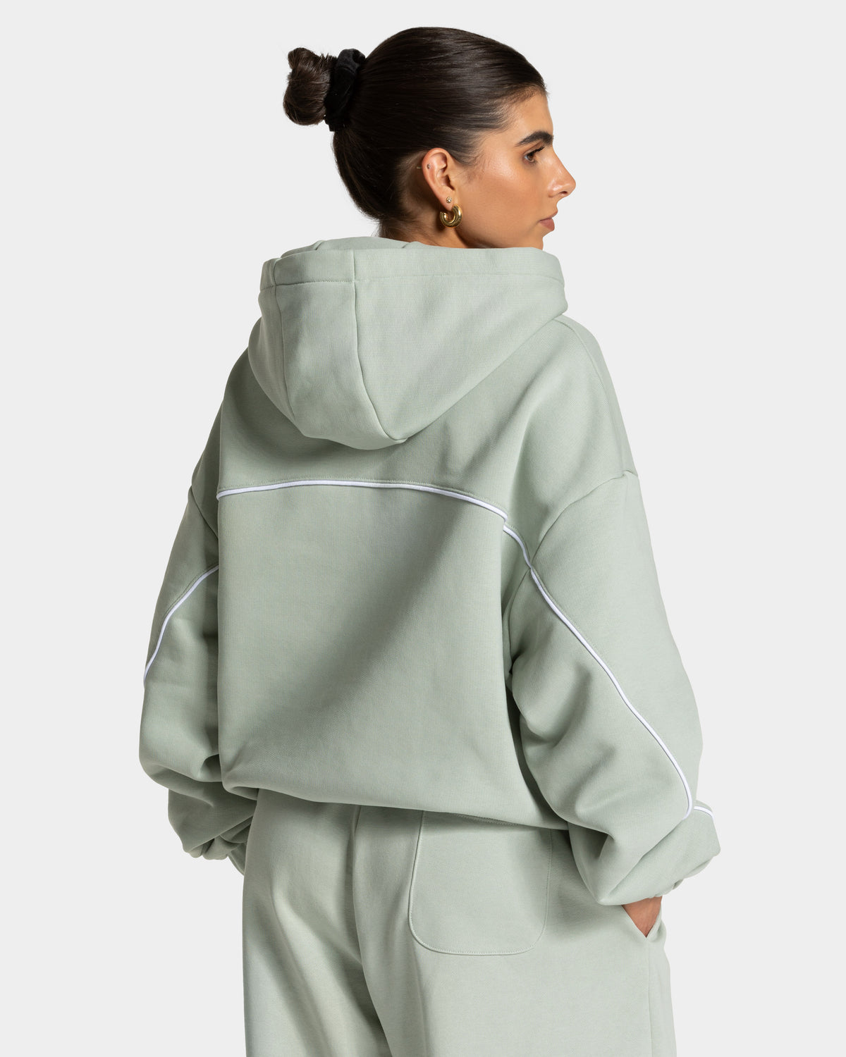 Contrastline Hooded Sweater ‘Pistachio’