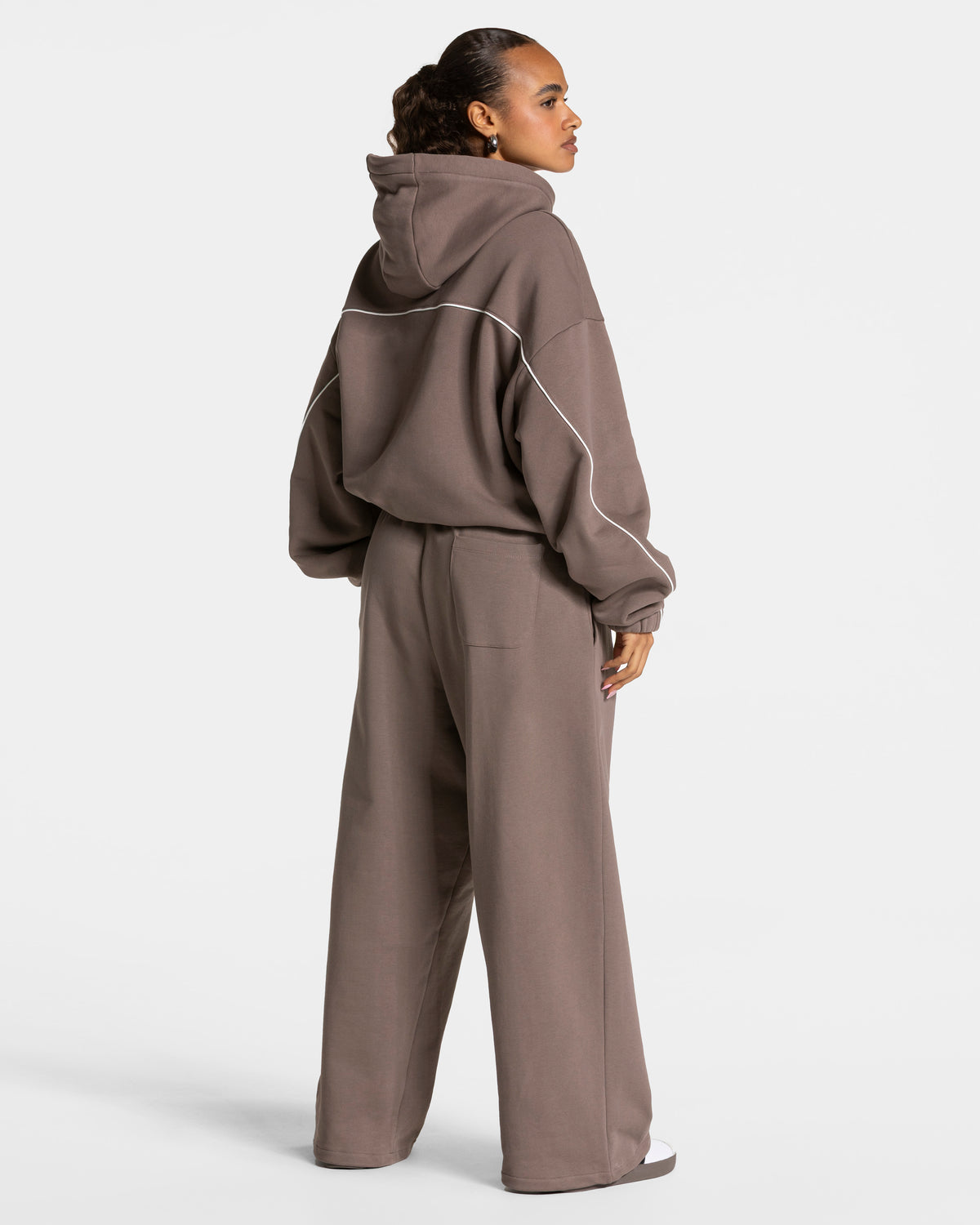 Contrastline Hooded Sweater "Mokka"