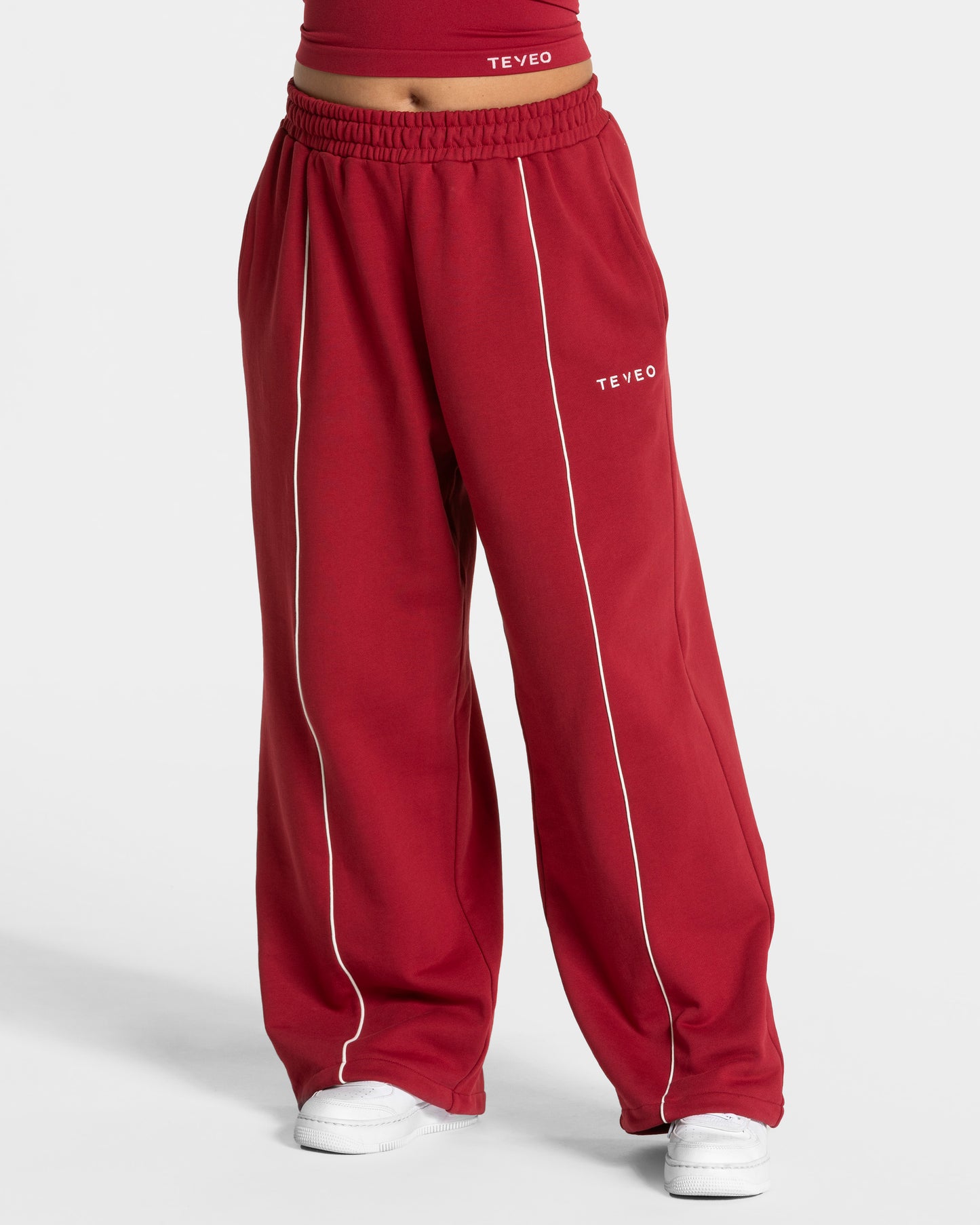 Ignite Wide Leg Jogger "Cherry"