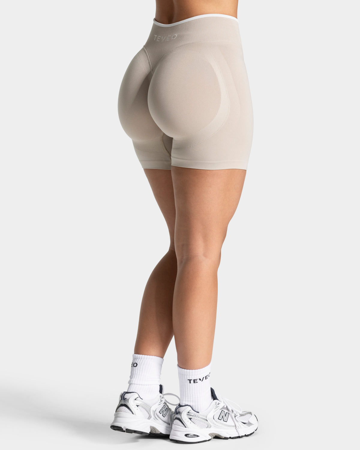 Szorty Contrastline Sculpt Scrunch „Cream”