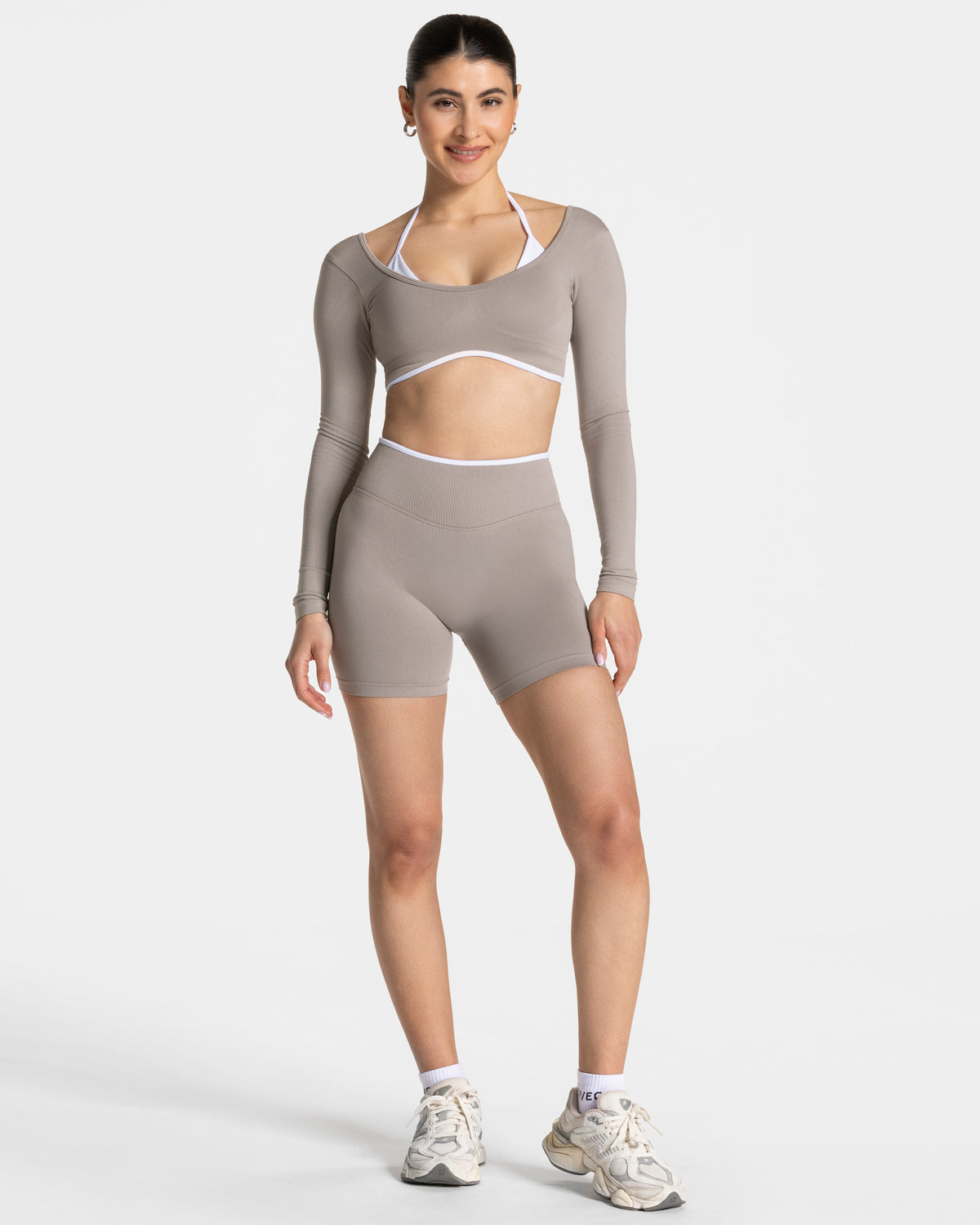 Contrastline Sculpt Scrunch Shorts ‘Stone’