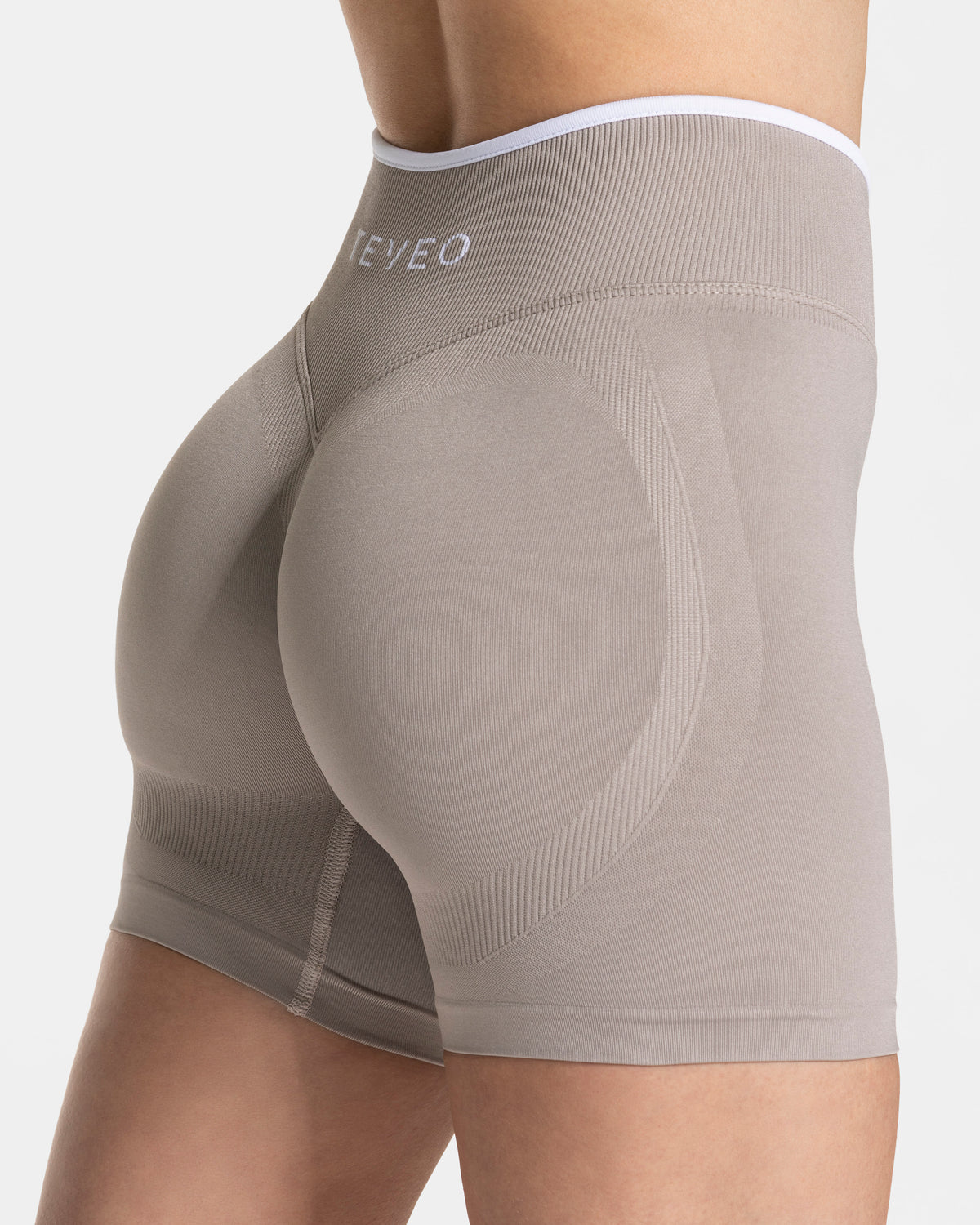 Contrastline Sculpt Scrunch Shorts ‘Stone’