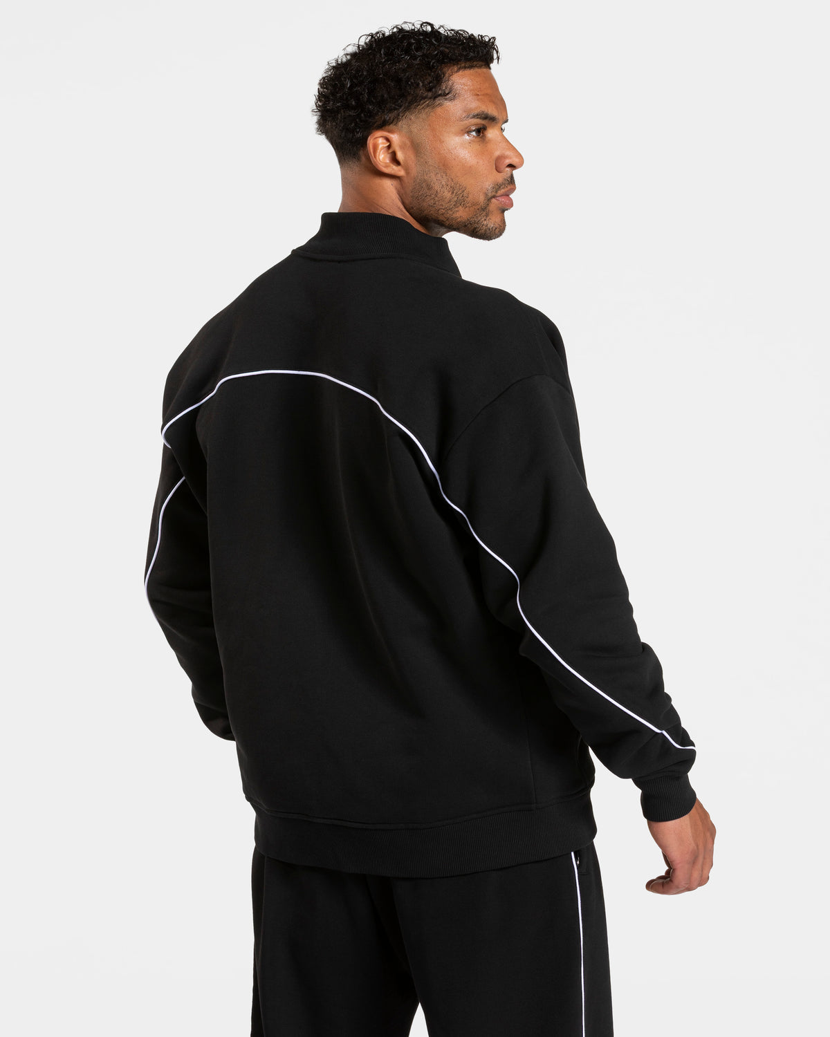 Contrastline Zip Sweater ‘Black – White’